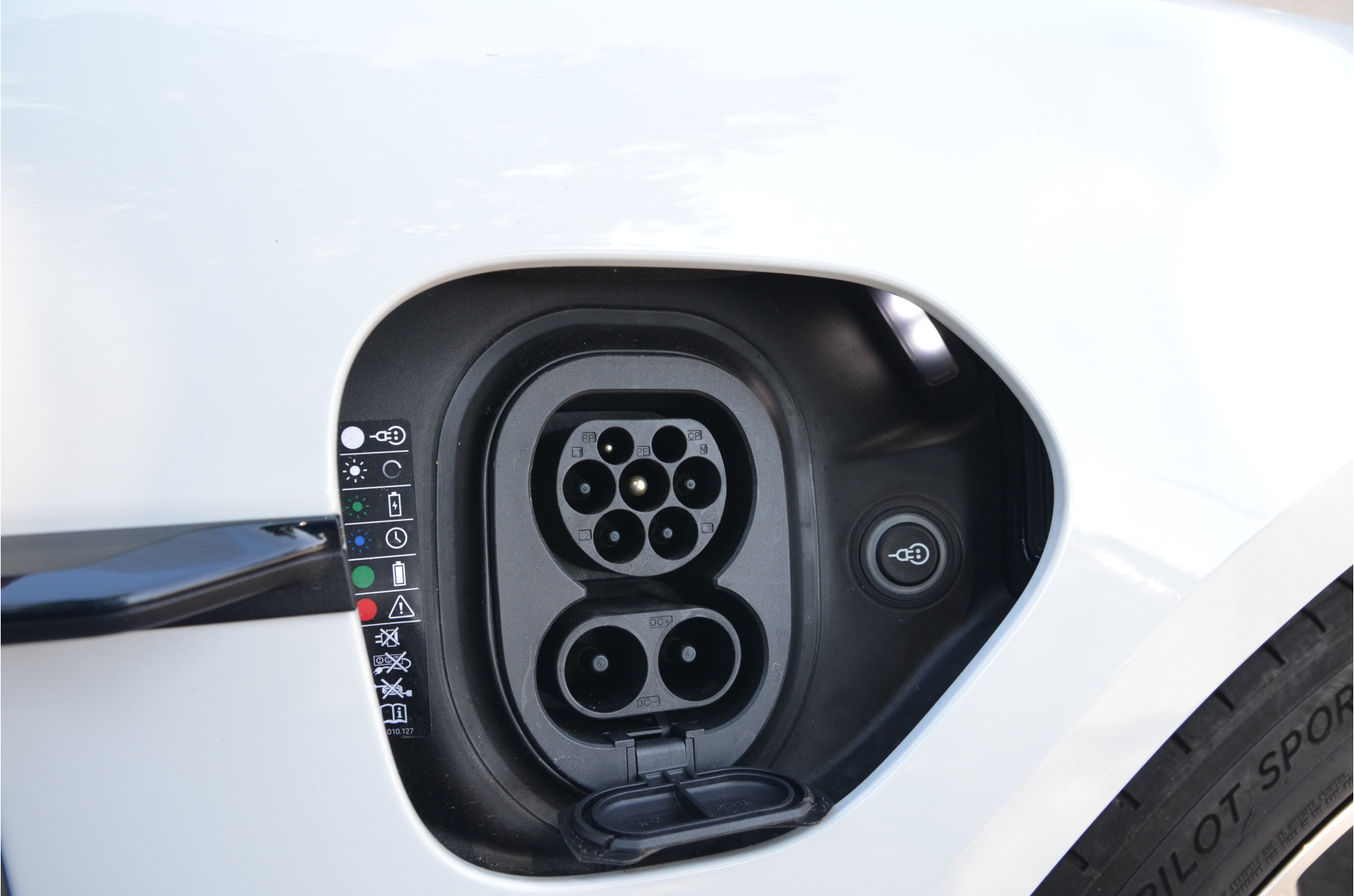 Foto van Porsche Taycan 4s