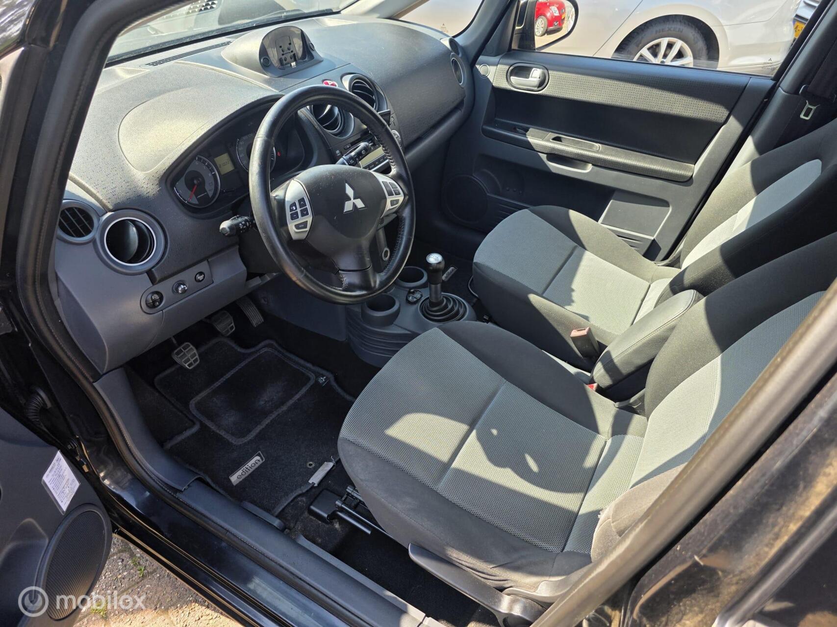 Foto van Mitsubishi Mitsubishi Colt
