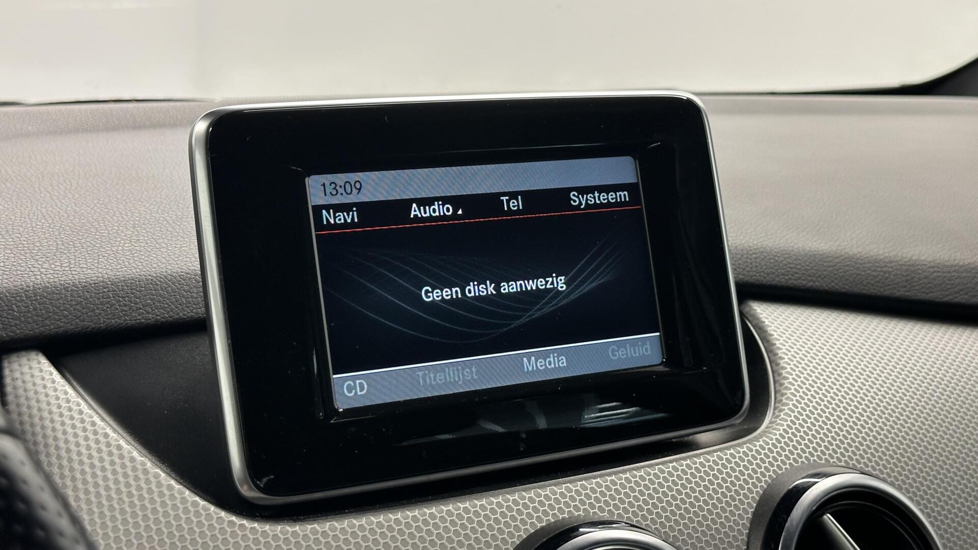 Foto van Mercedes-Benz B 180