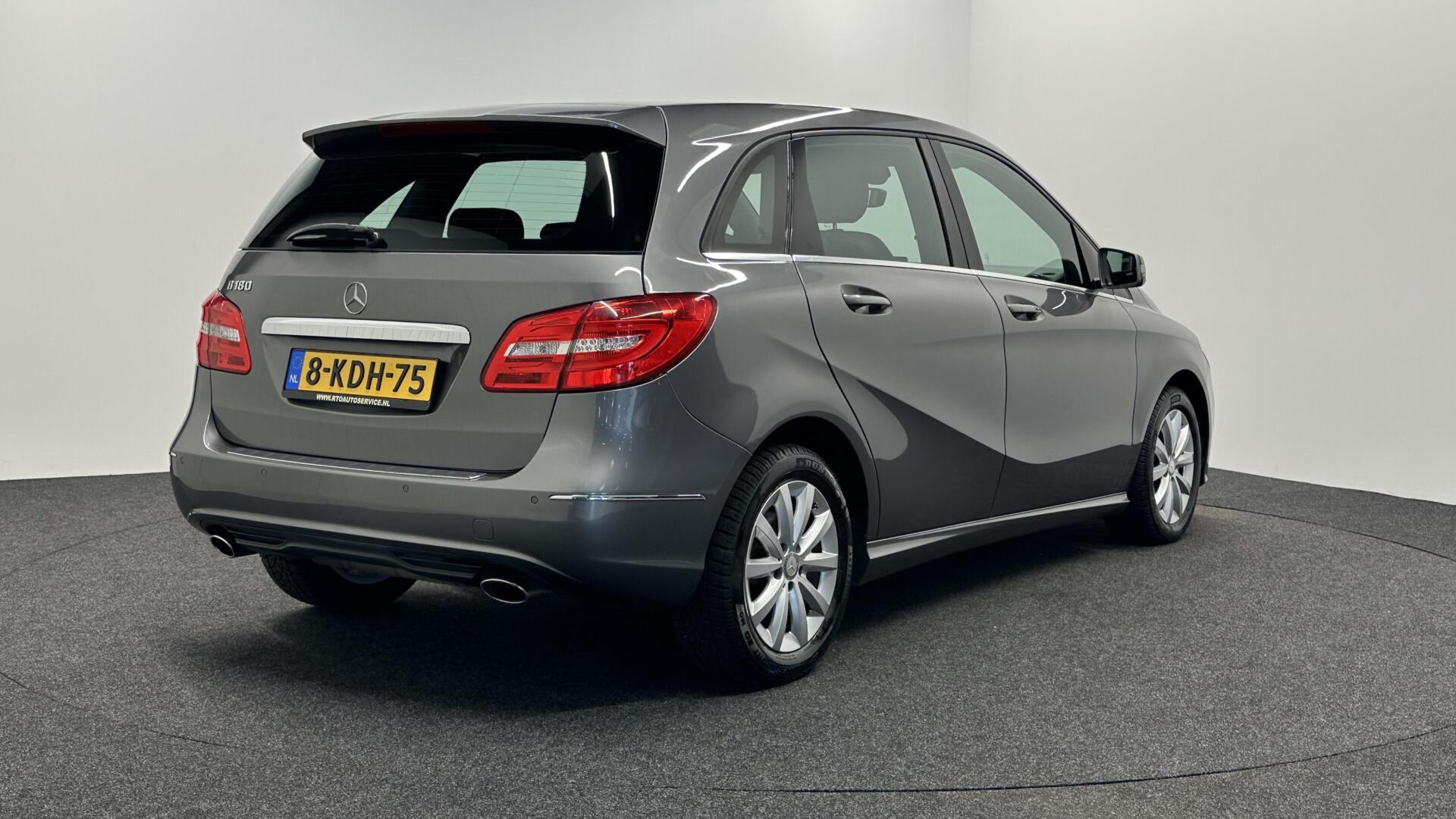 Foto van Mercedes-Benz B 180