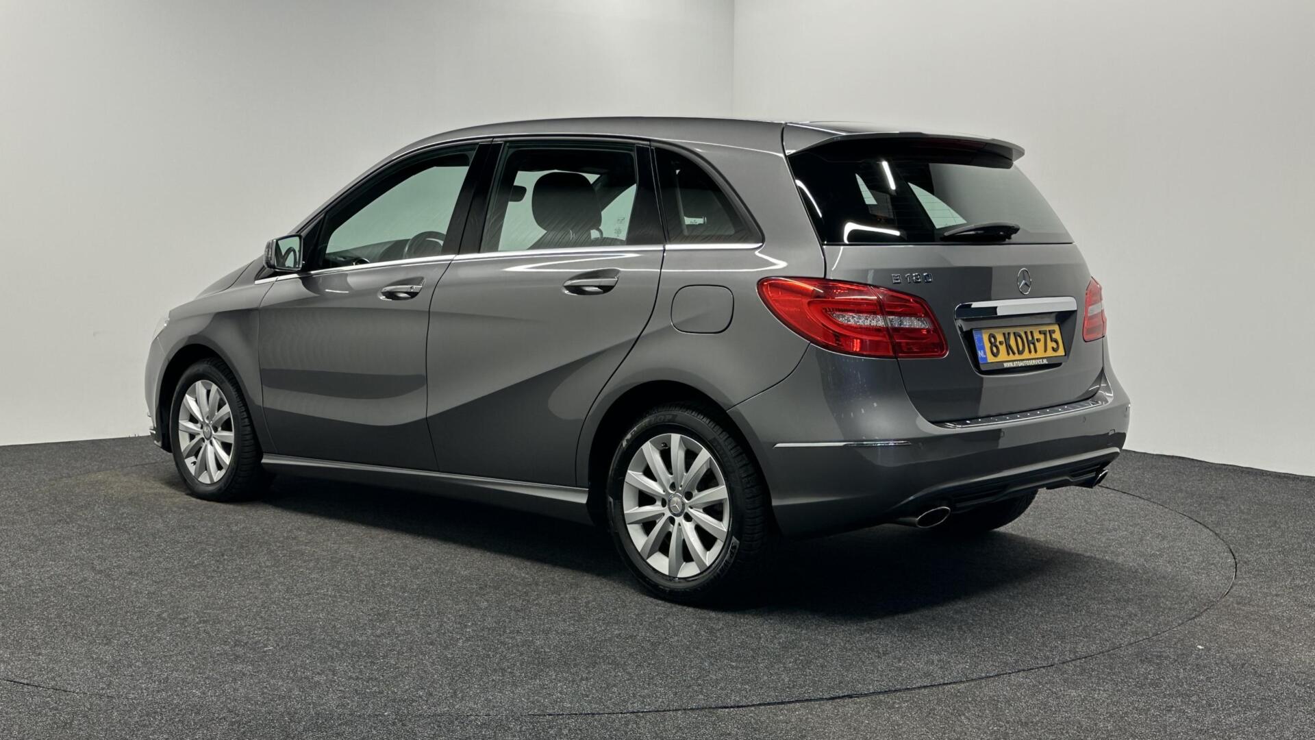 Foto van Mercedes-Benz B 180