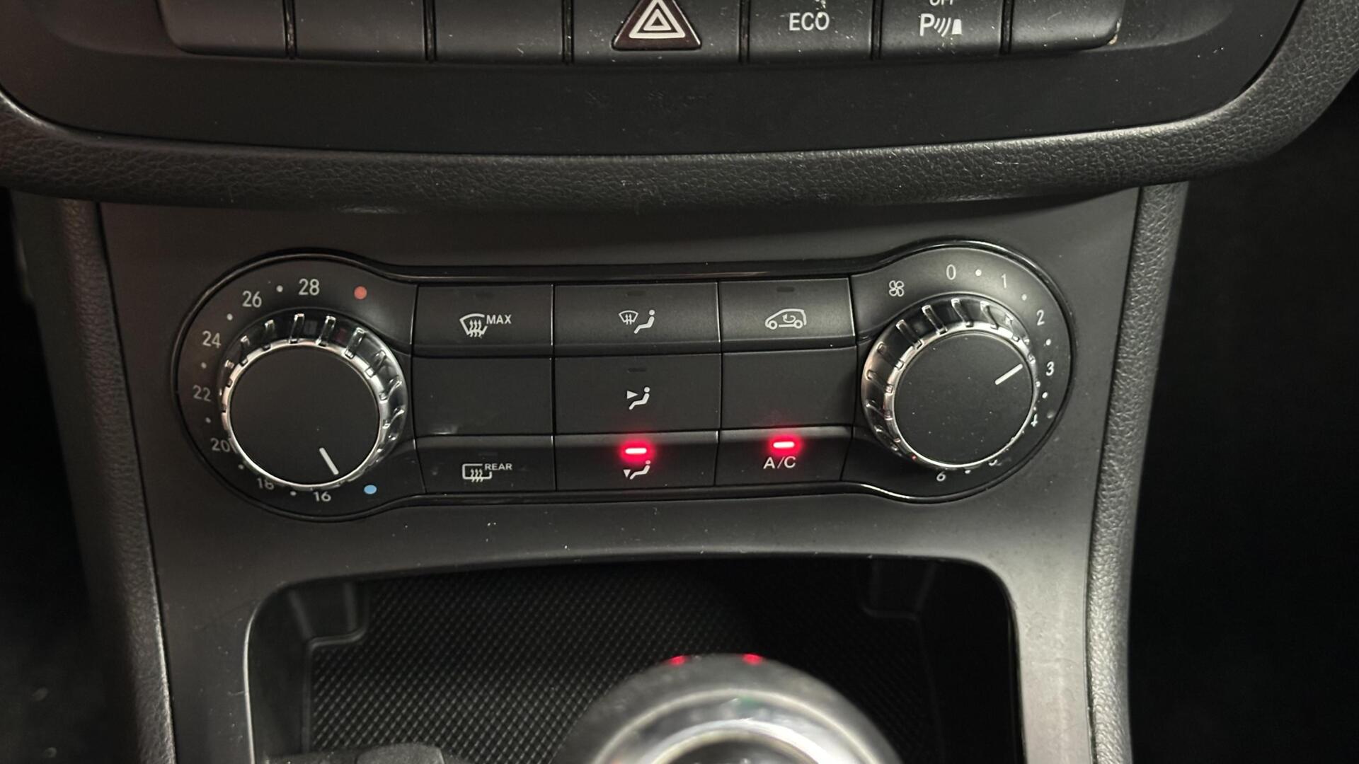 Foto van Mercedes-Benz B 180