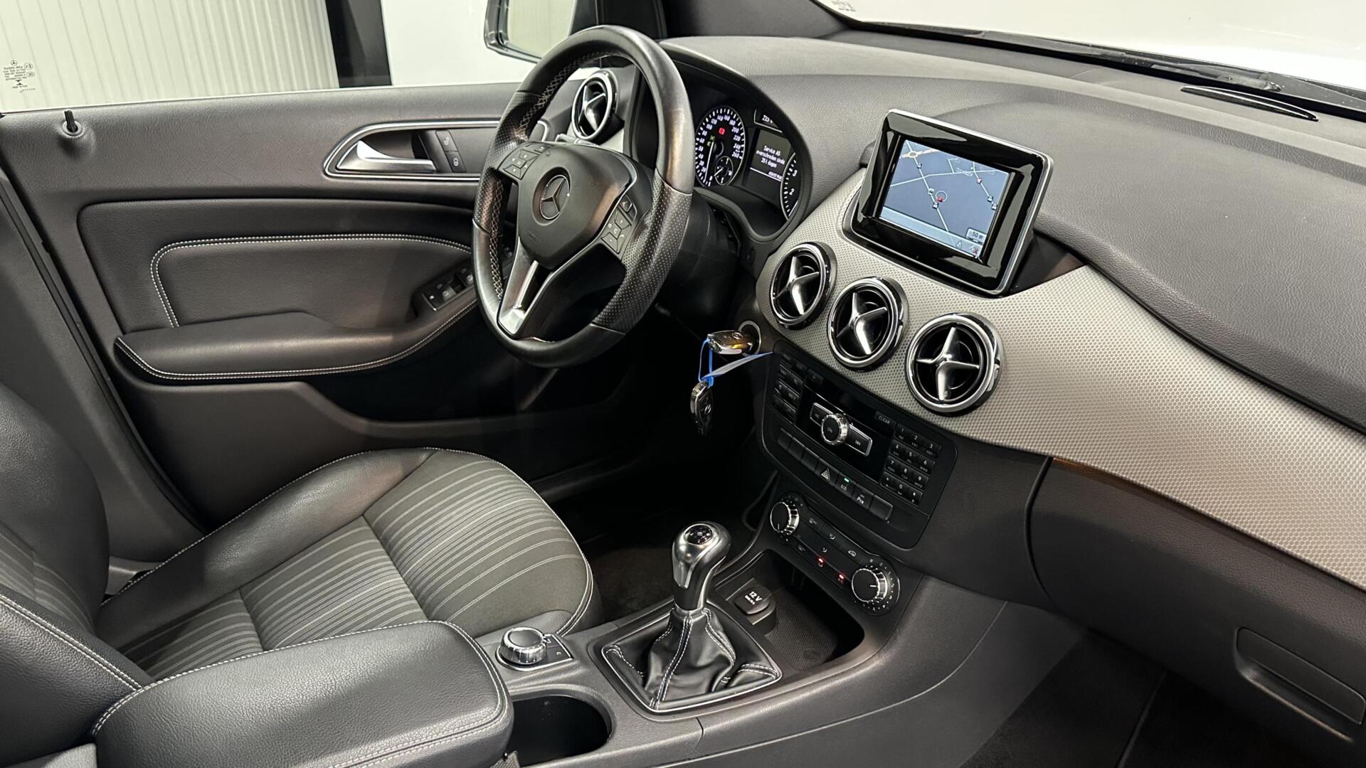 Foto van Mercedes-Benz B 180