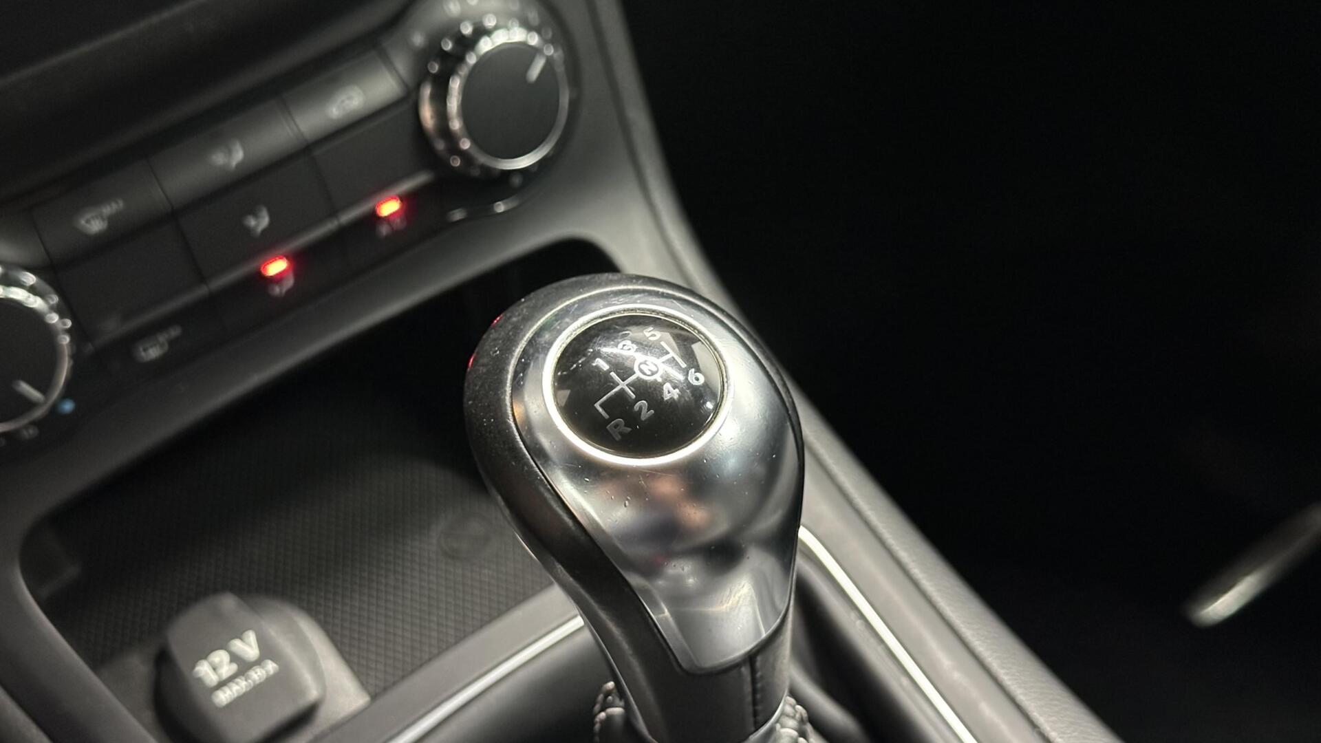 Foto van Mercedes-Benz B 180