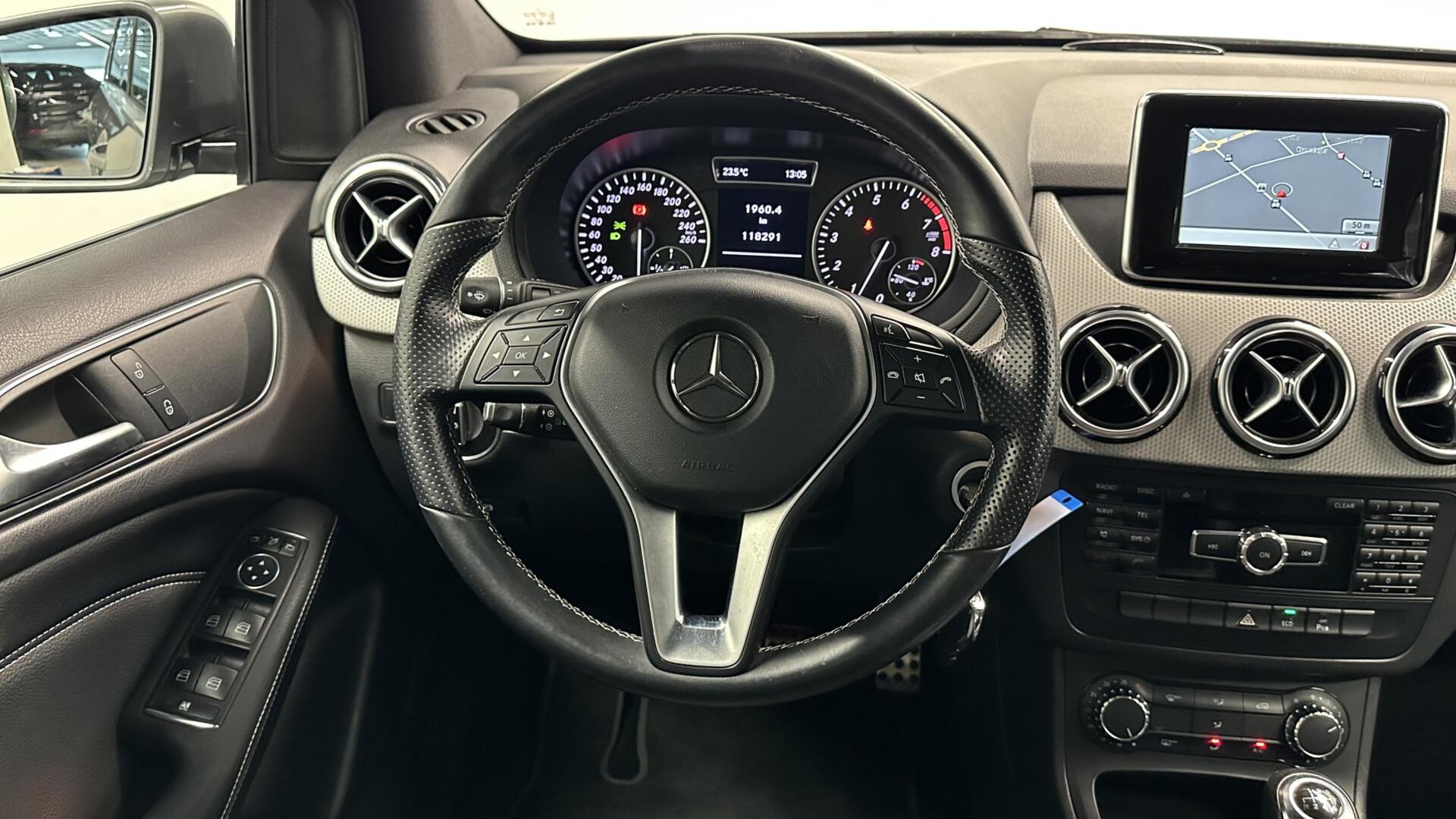 Foto van Mercedes-Benz B 180