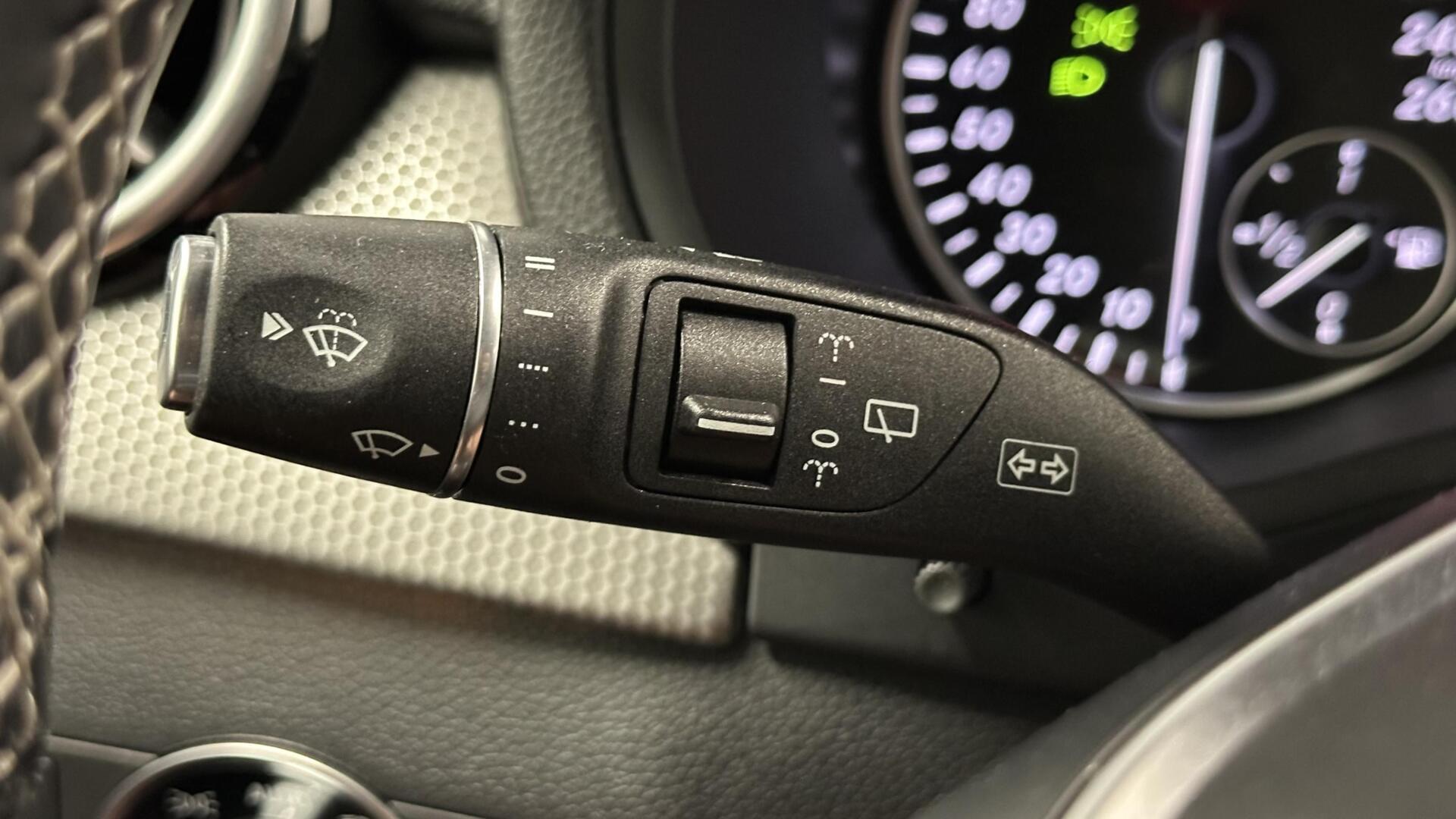 Foto van Mercedes-Benz B 180