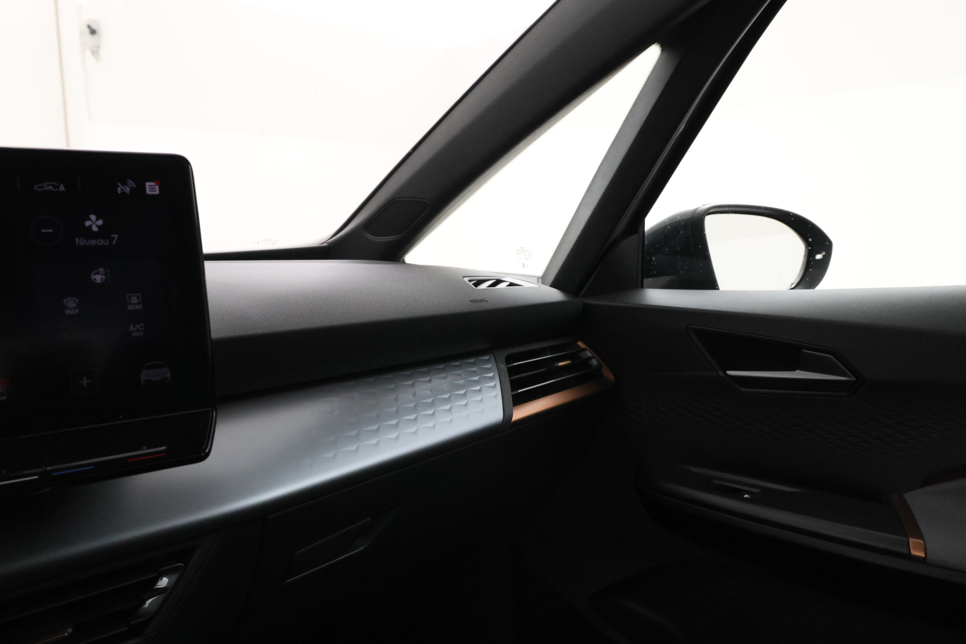 Foto van Cupra Born 150 KW 58/62 KWH