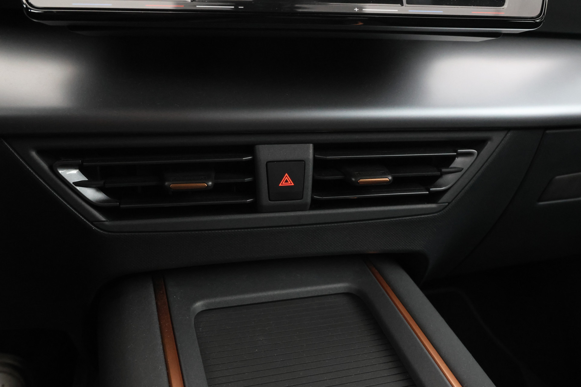 Foto van Cupra Born 150 KW 58/62 KWH