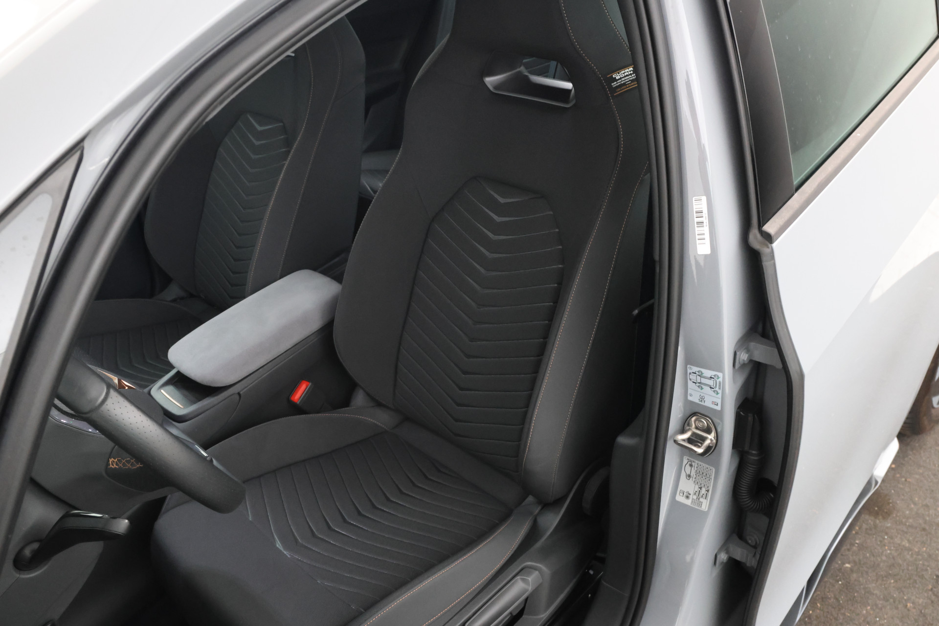 Foto van Cupra Born 150 KW 58/62 KWH