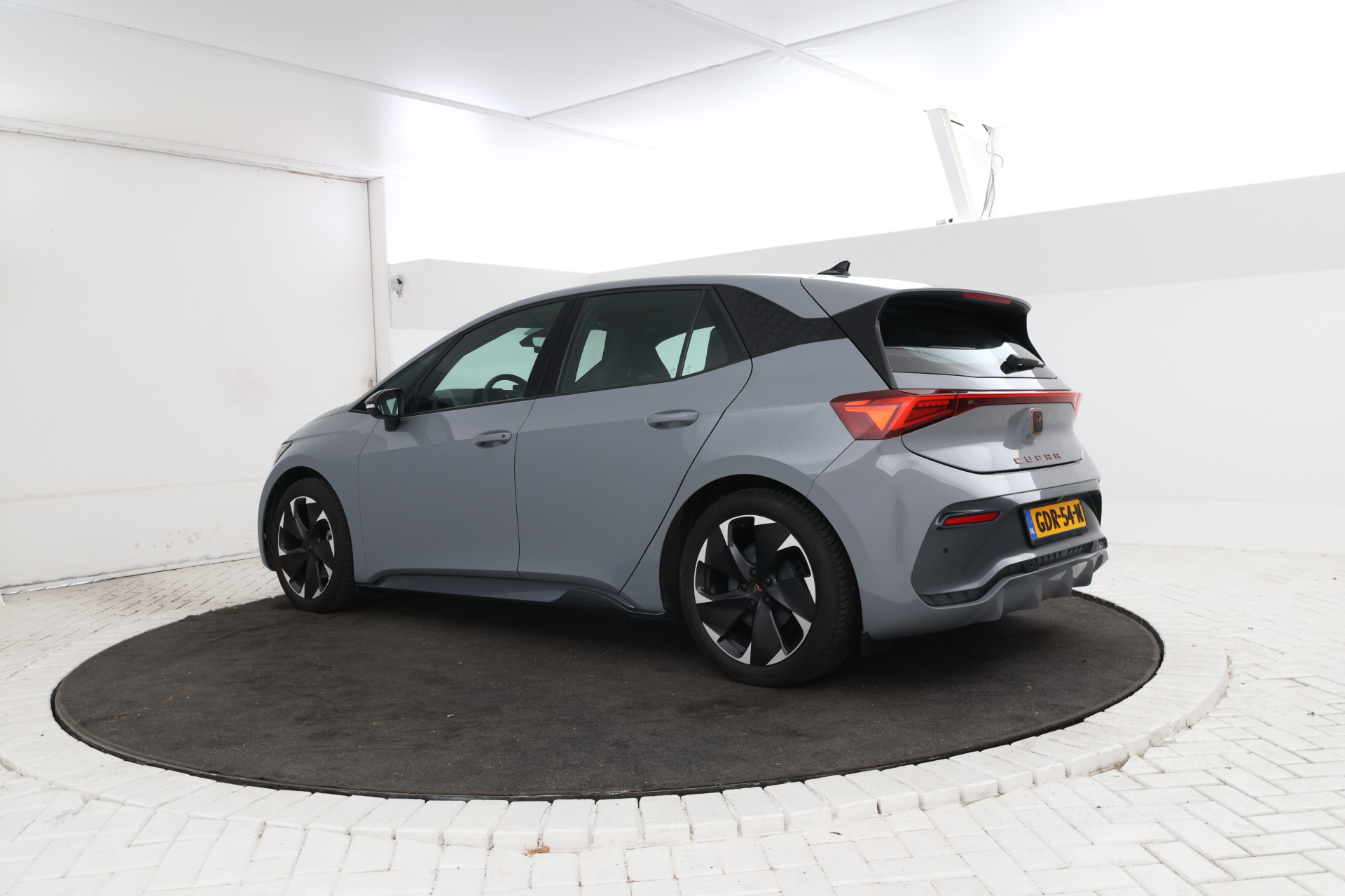 Foto van Cupra Born 150 KW 58/62 KWH