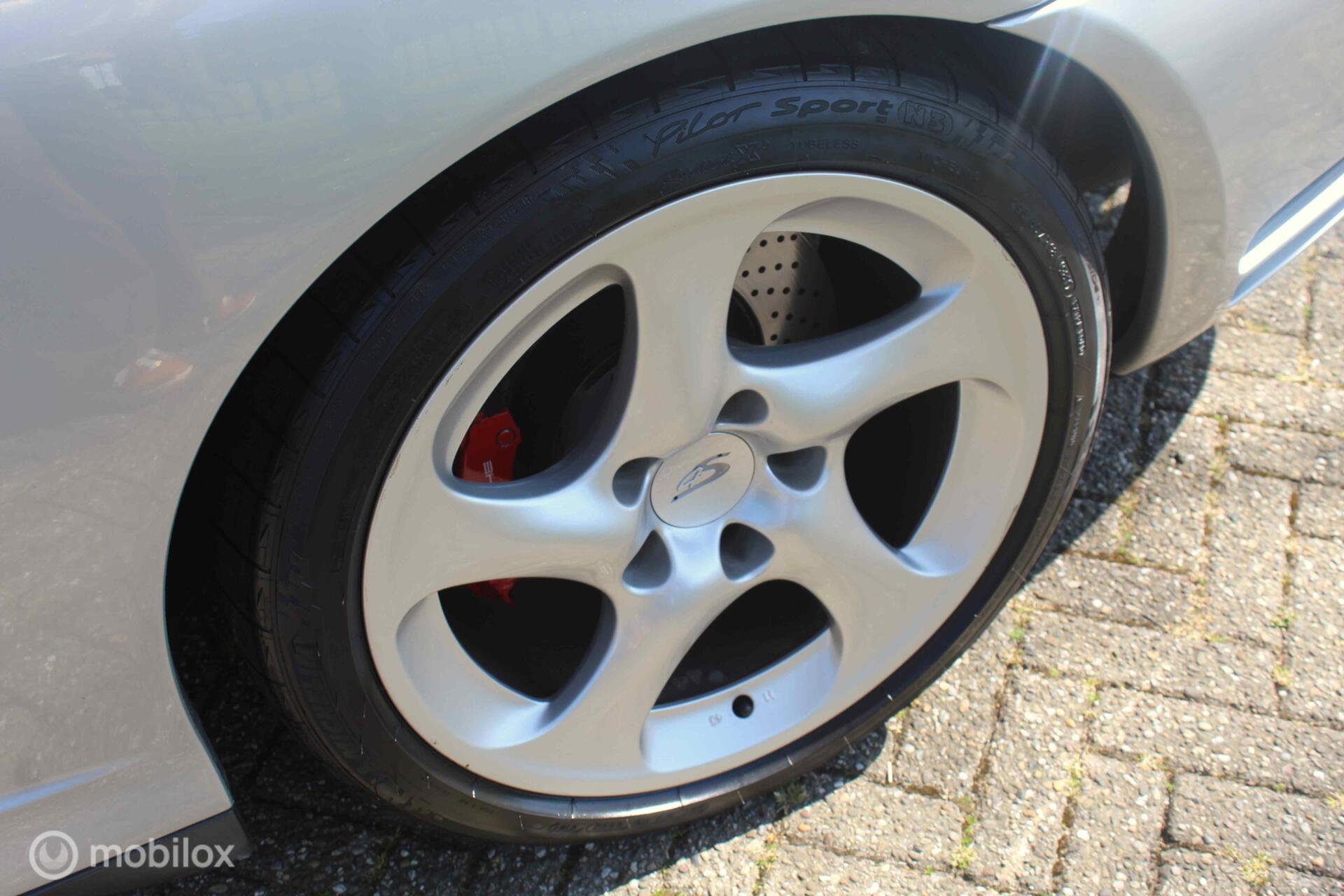 Foto van Porsche 911 Carrera 4s