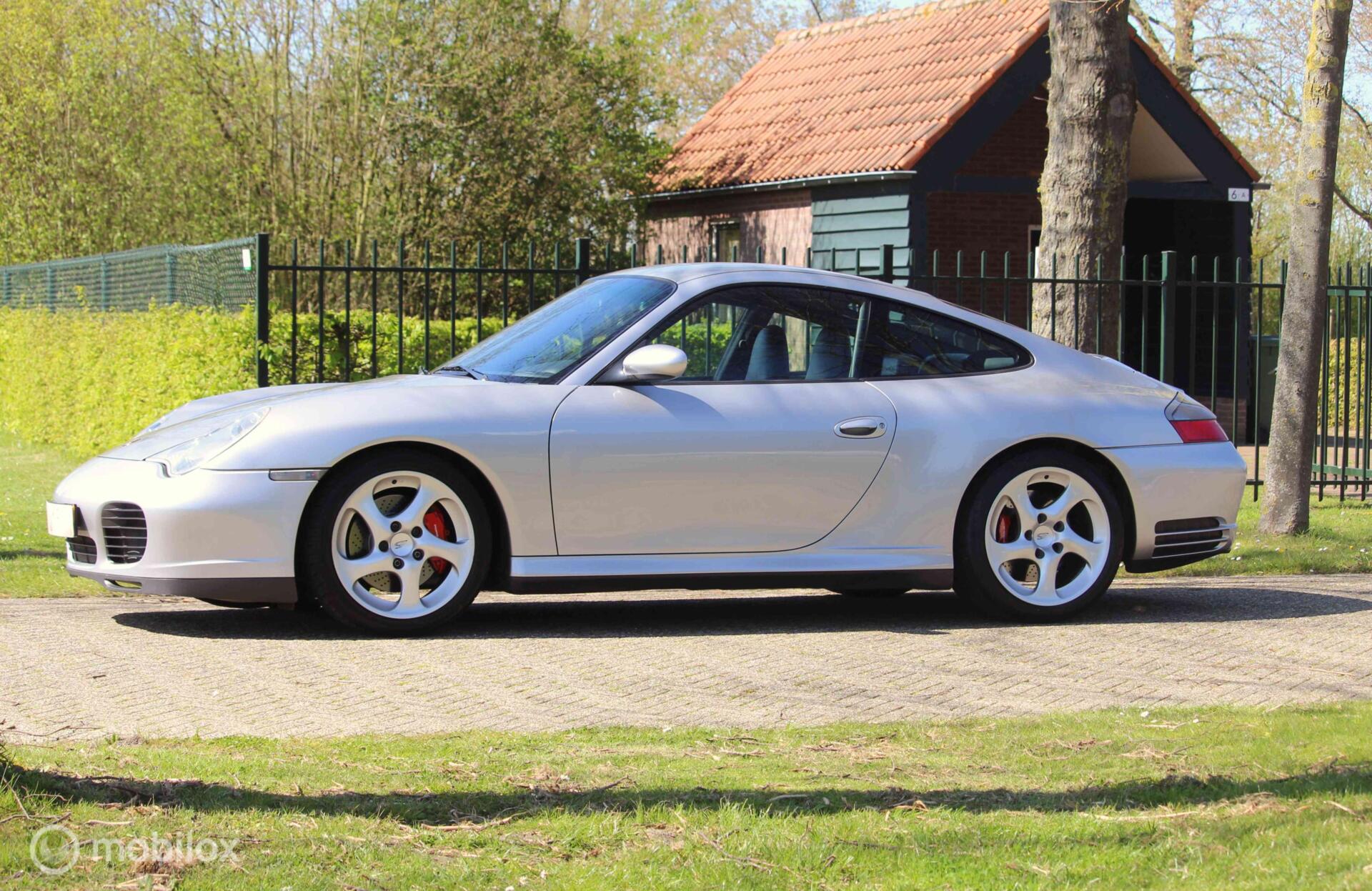 Foto van Porsche 911 Carrera 4s