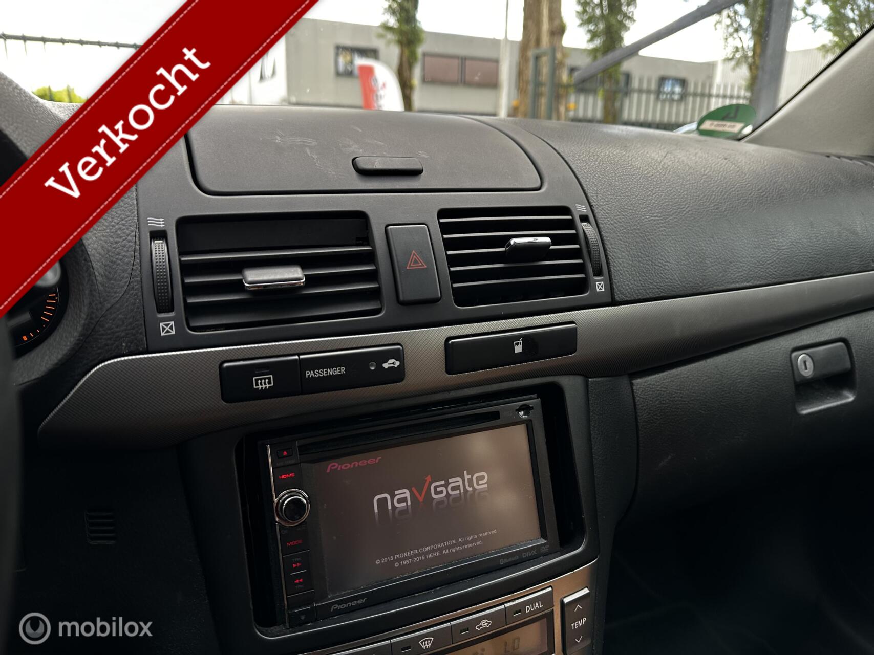 Foto van Toyota Toyota Avensis
