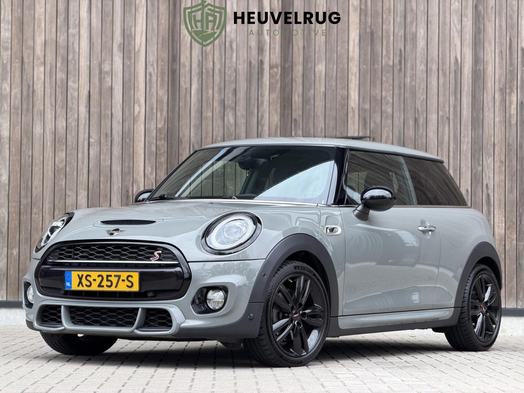 Foto van MINI COOPER S