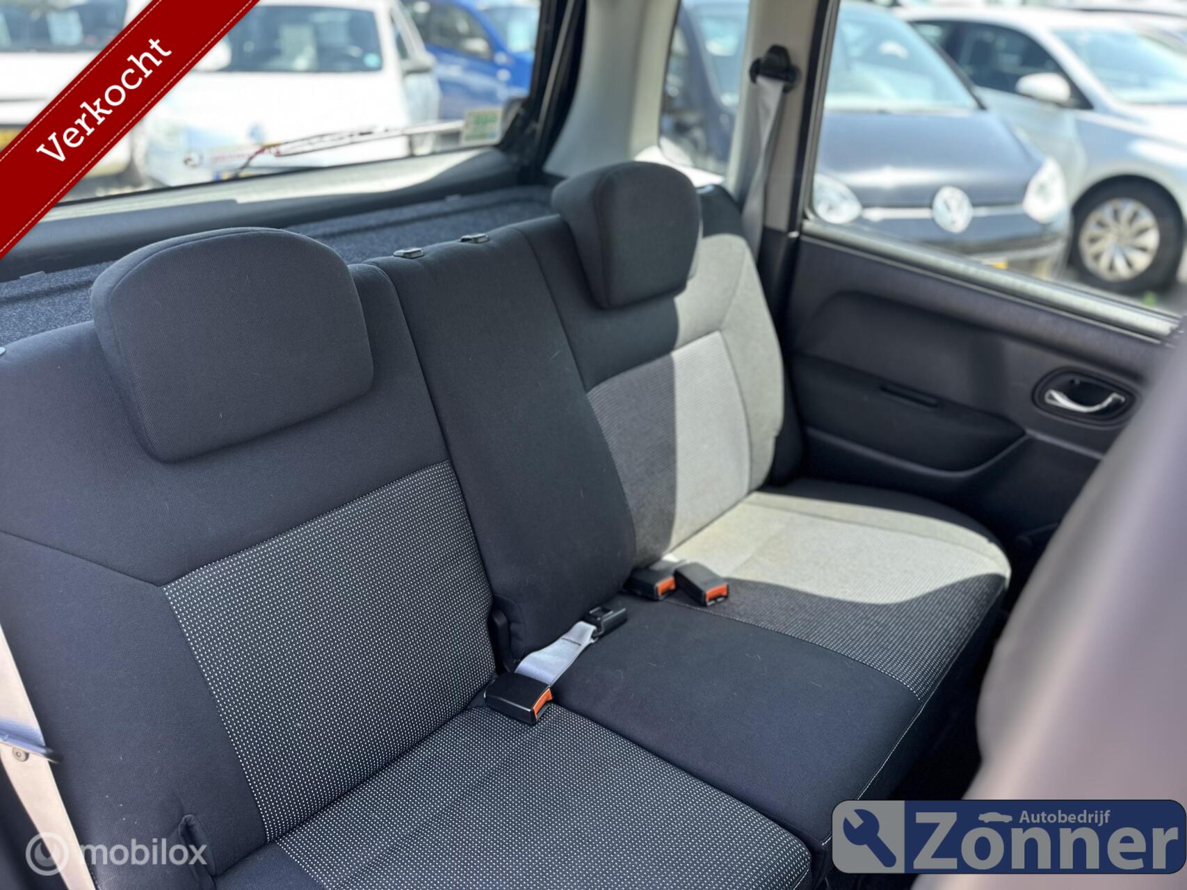 Foto van Opel Agila