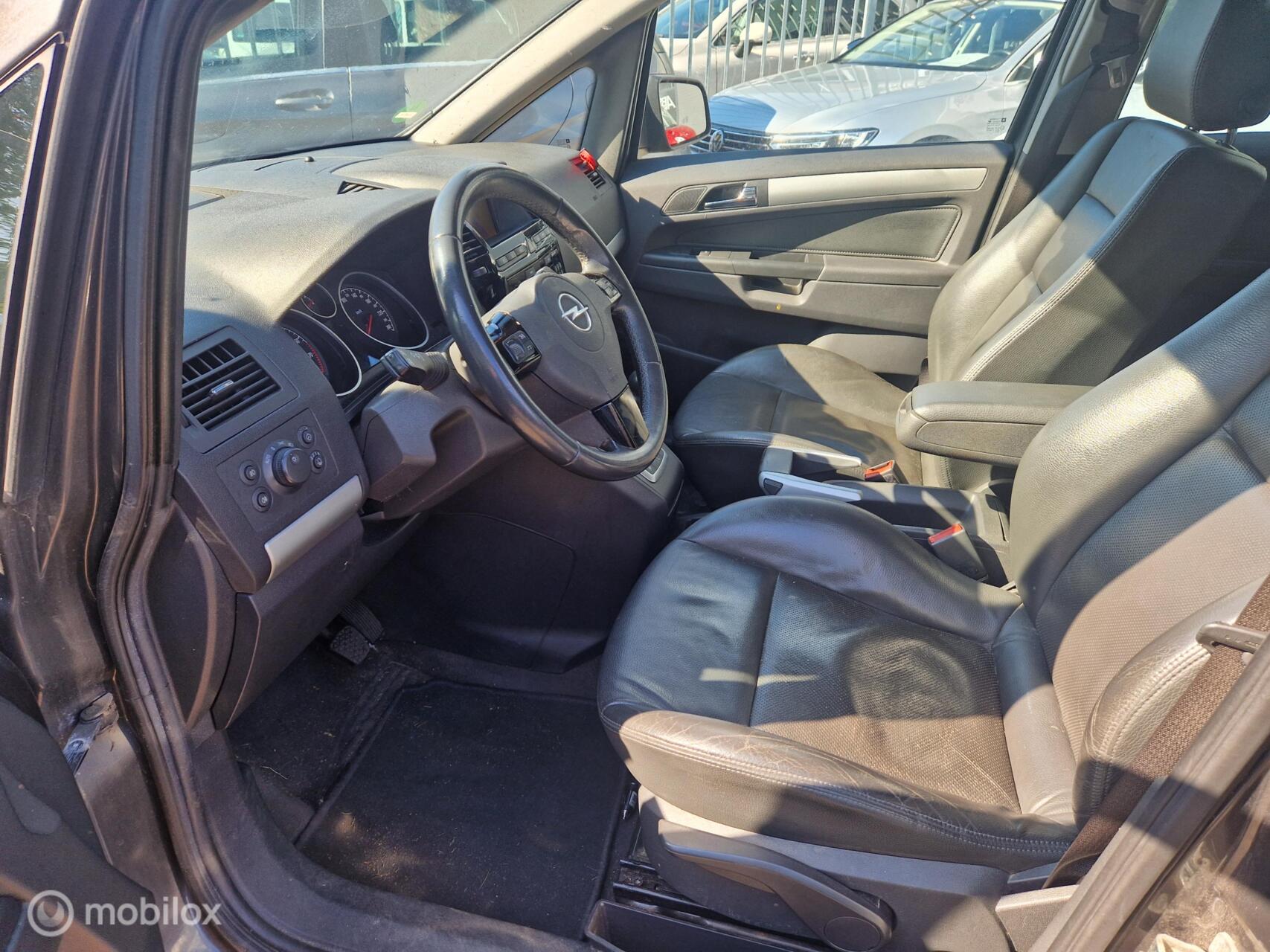 Foto van Opel Zafira