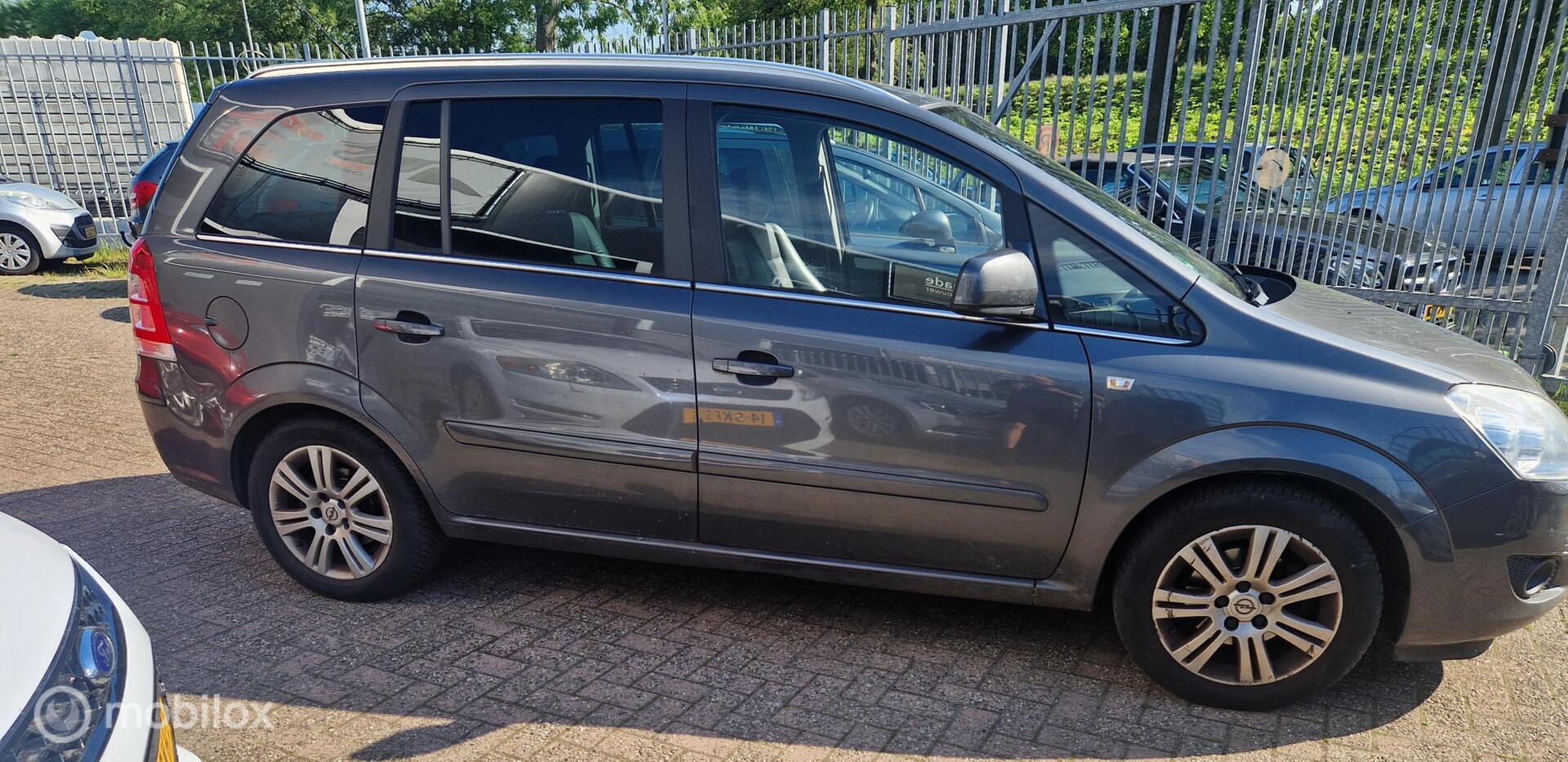 Foto van Opel Zafira