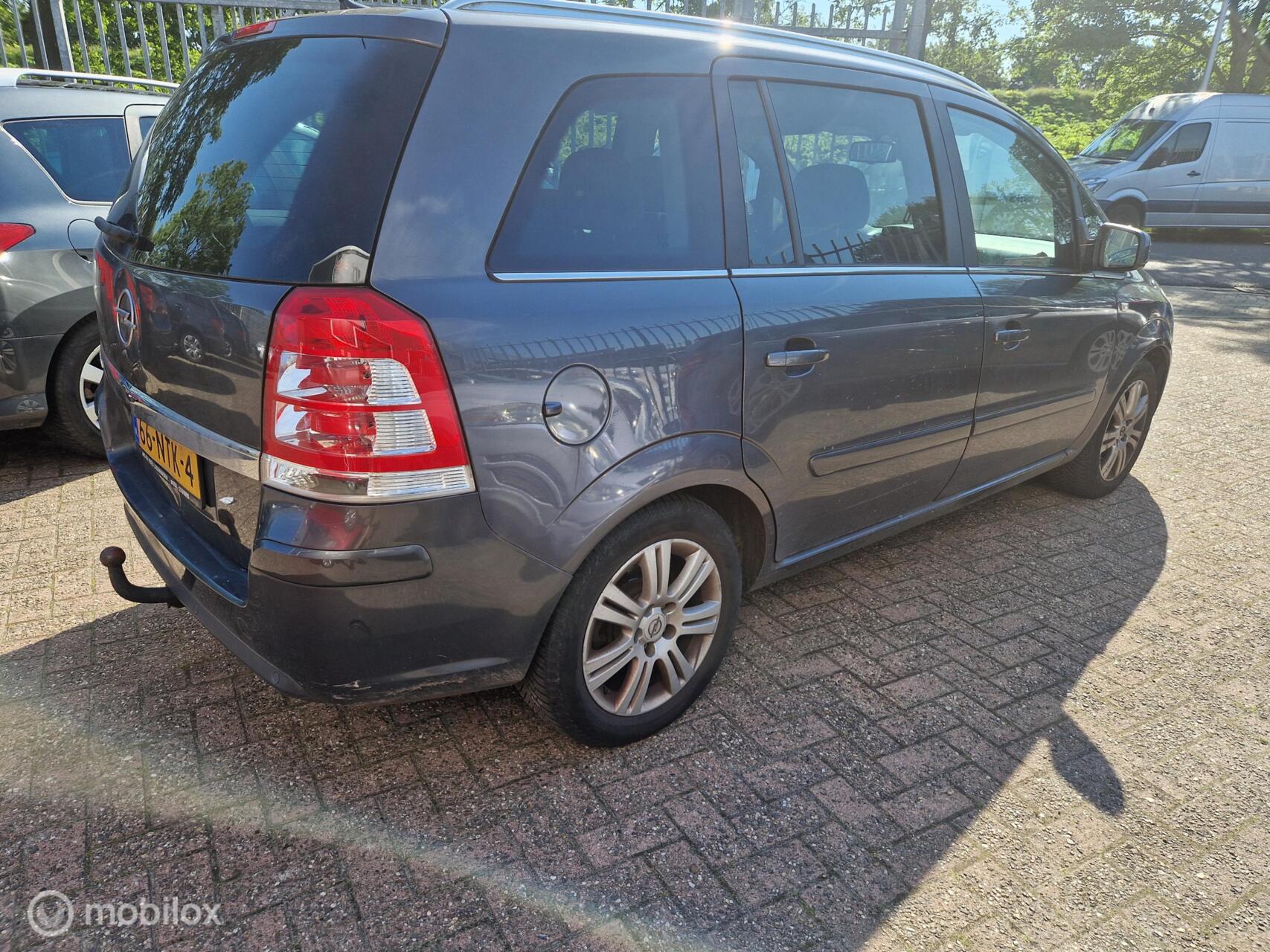 Foto van Opel Zafira