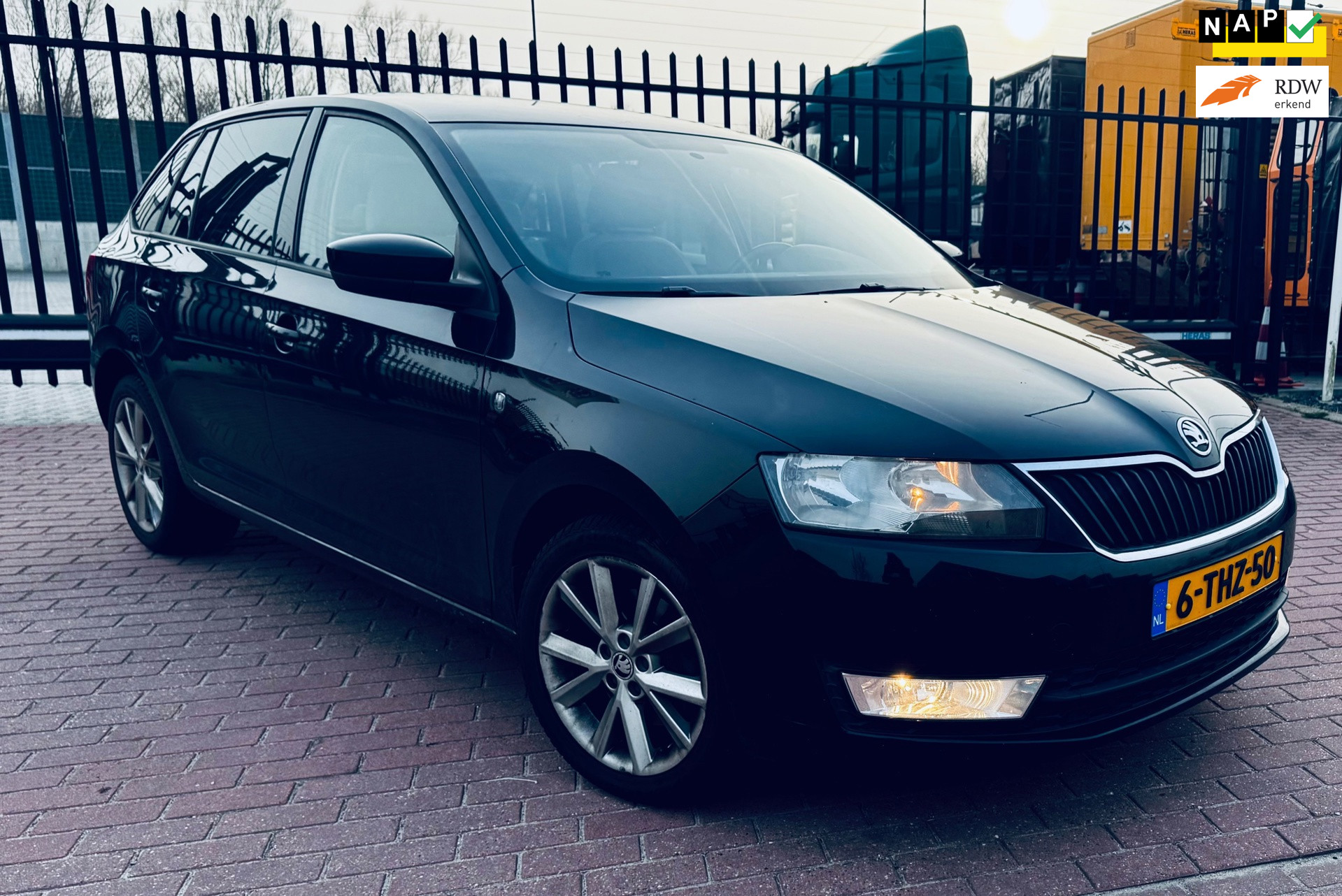 Skoda Rapid 1.4 TSI Greentech Elegance/DSG/Automaat/RIJKLAAR/ 2014 - voorkant