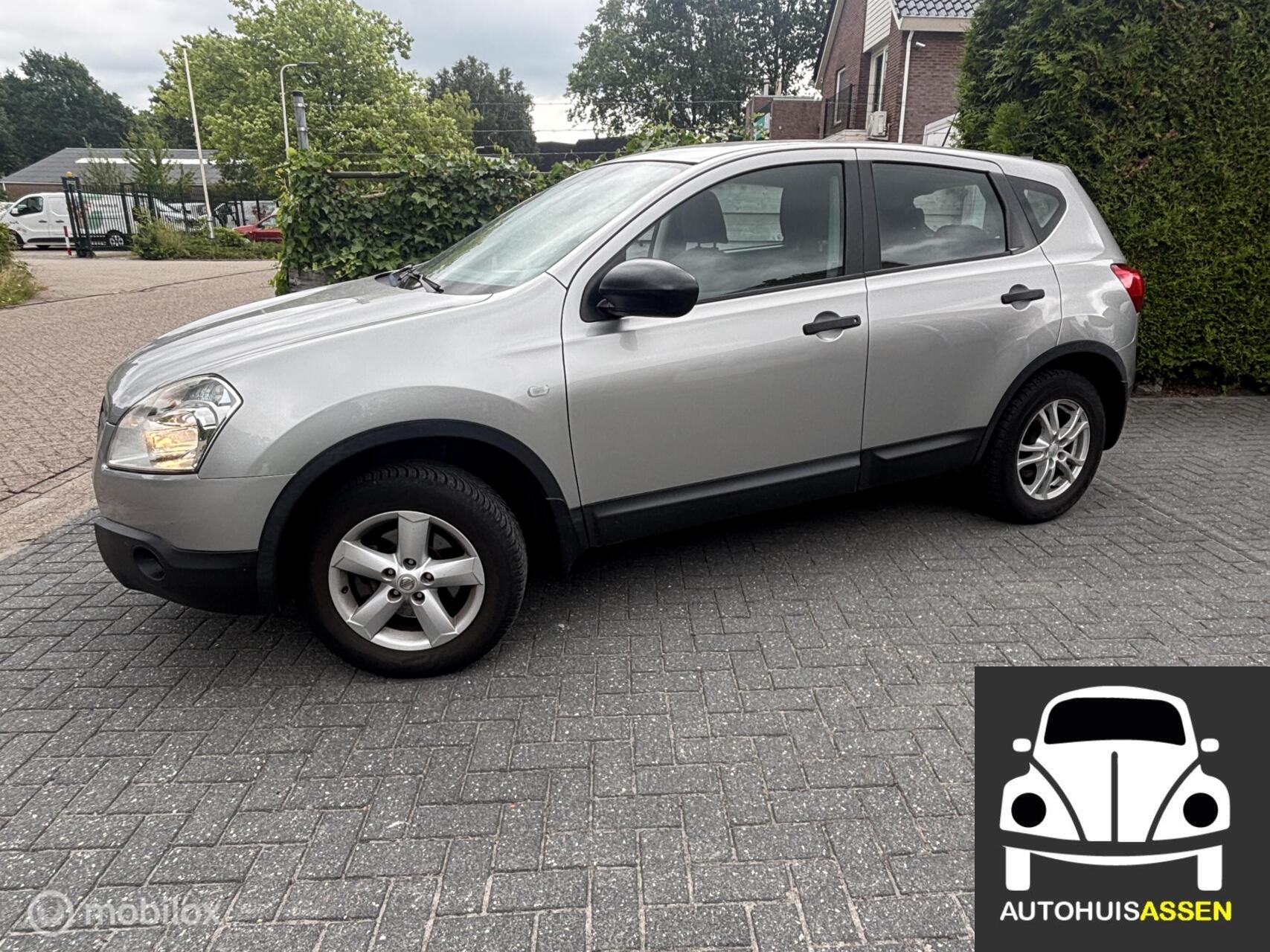 Nissan Nissan Qashqai 1.6 Visia 2010 - voorkant
