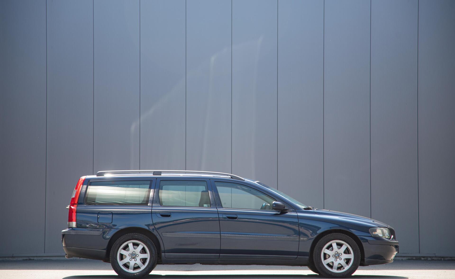 Volvo V70 2.4 Comfort Line 2003 - voorkant