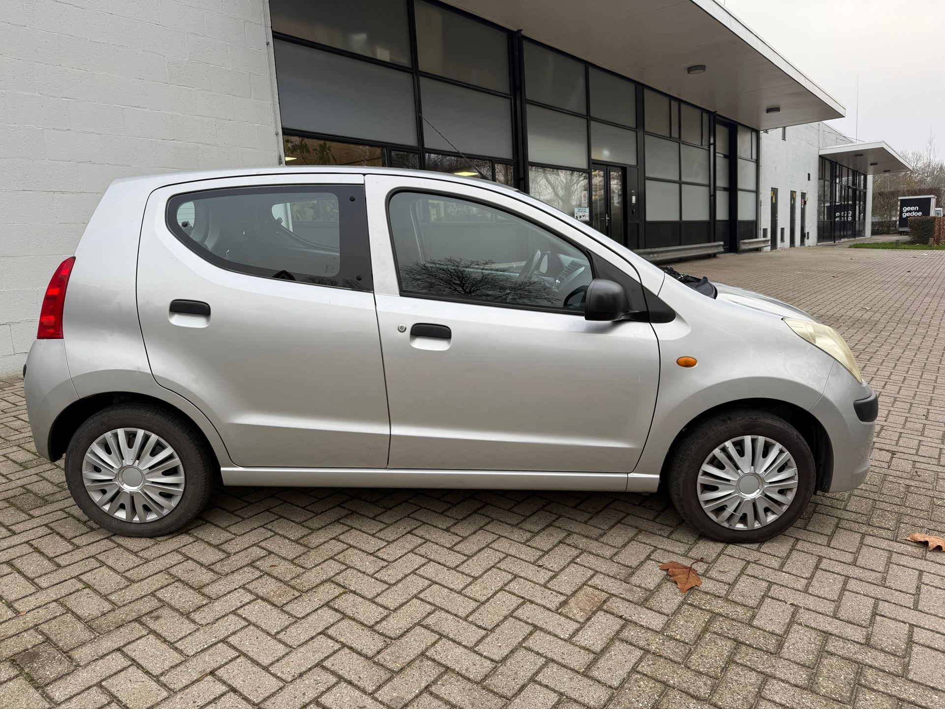 Foto van Nissan Pixo