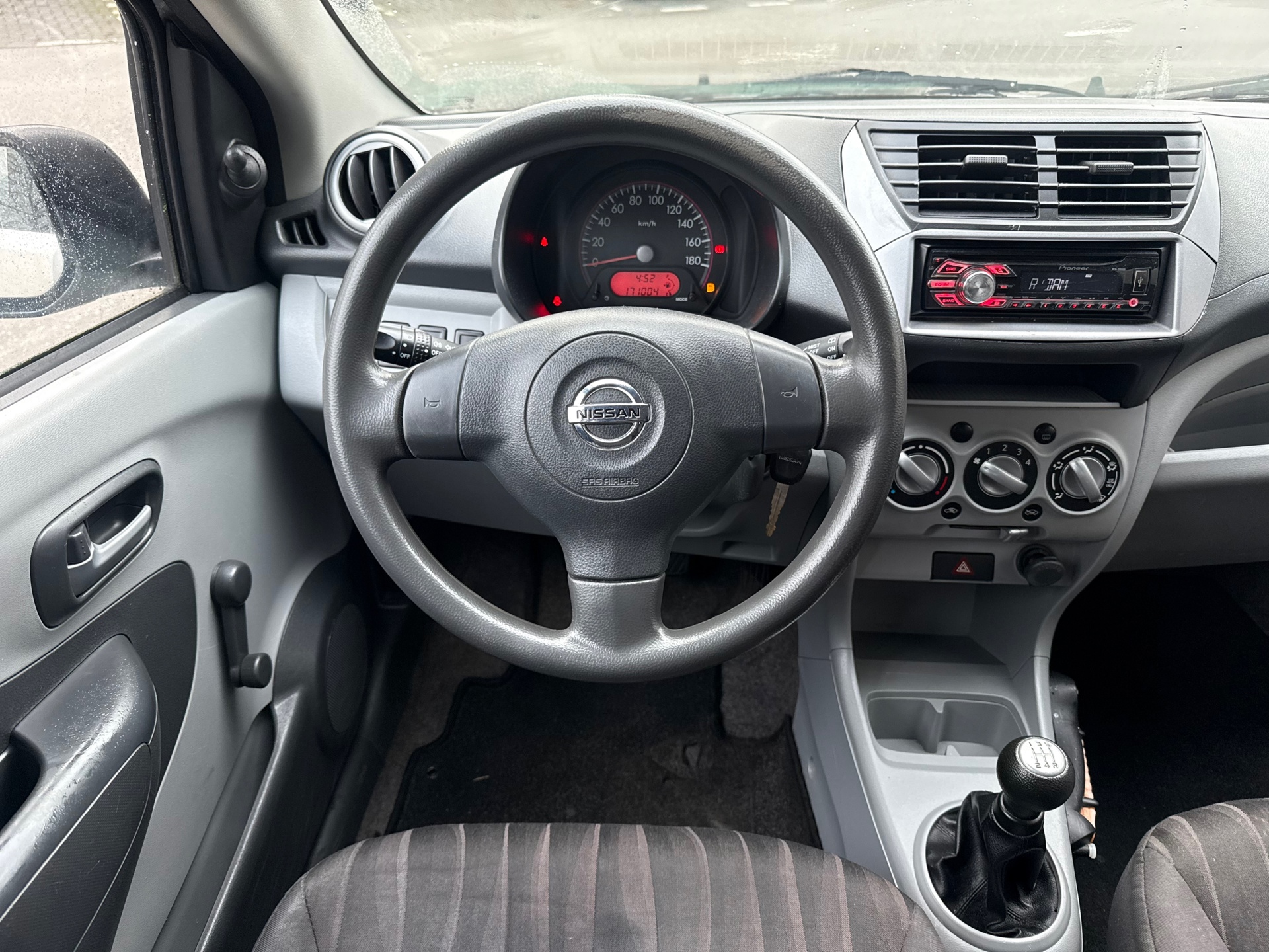 Foto van Nissan Pixo