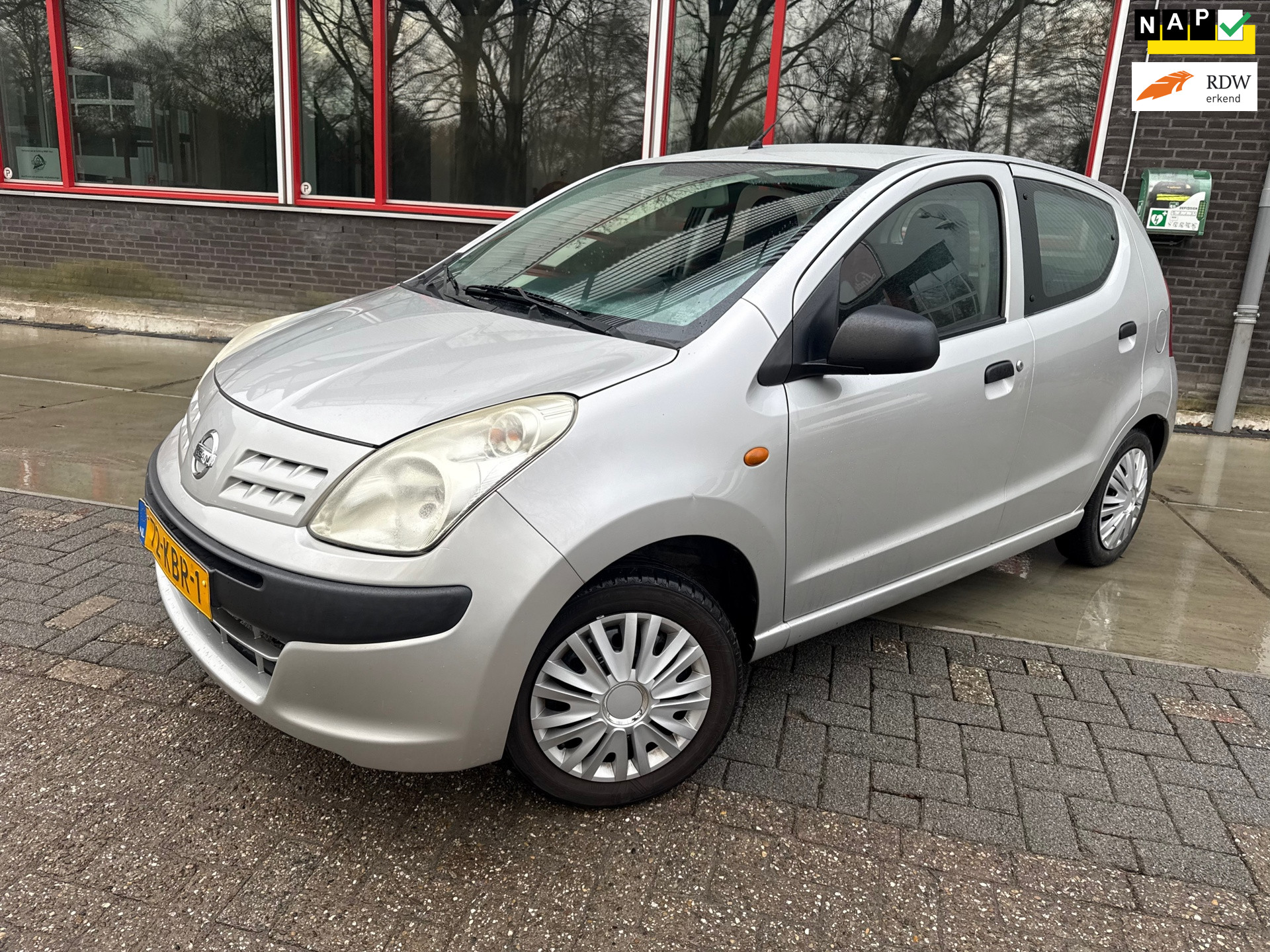Nissan Pixo 1.0 Visia 2009 - voorkant