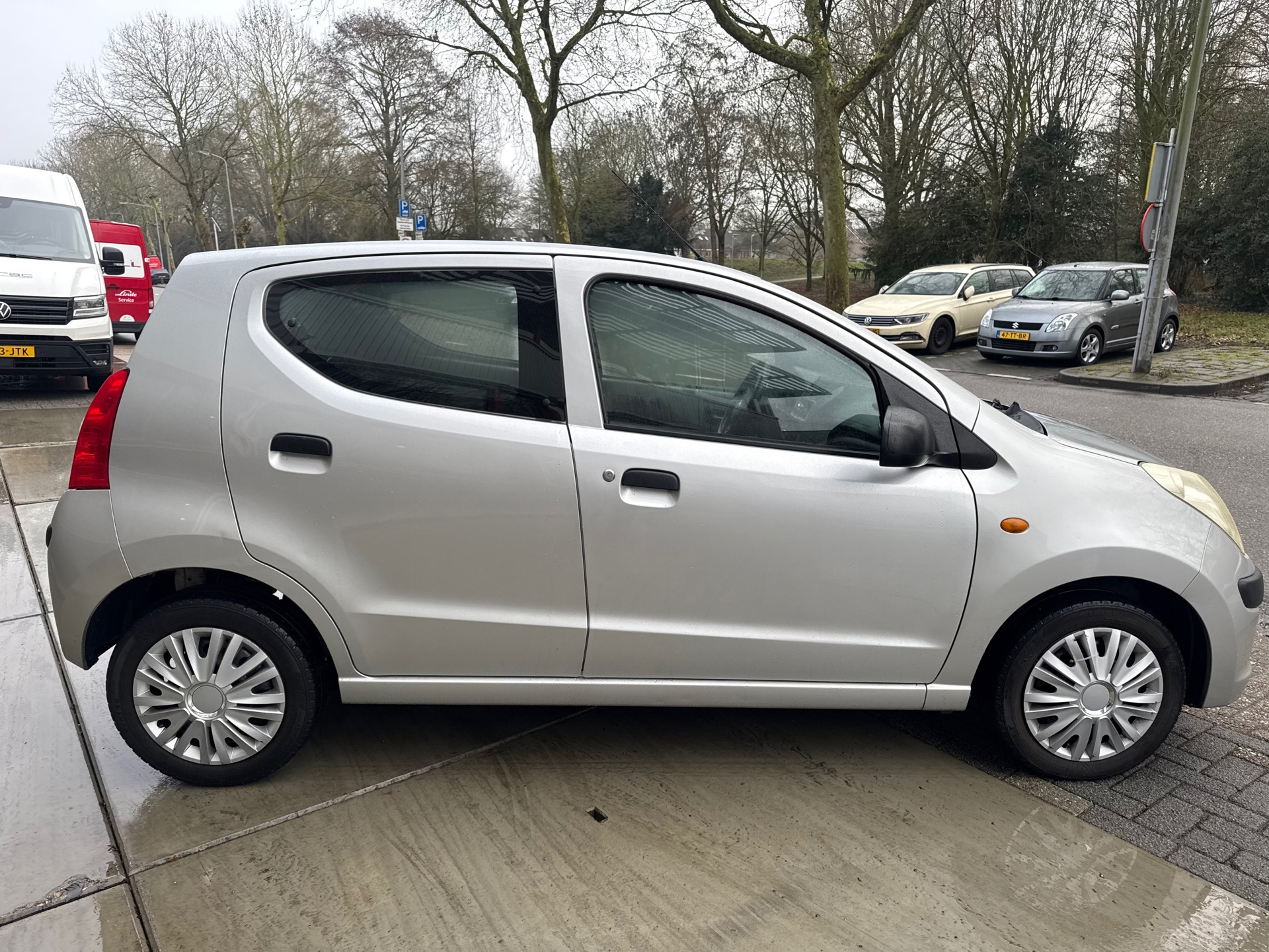 Foto van Nissan Pixo