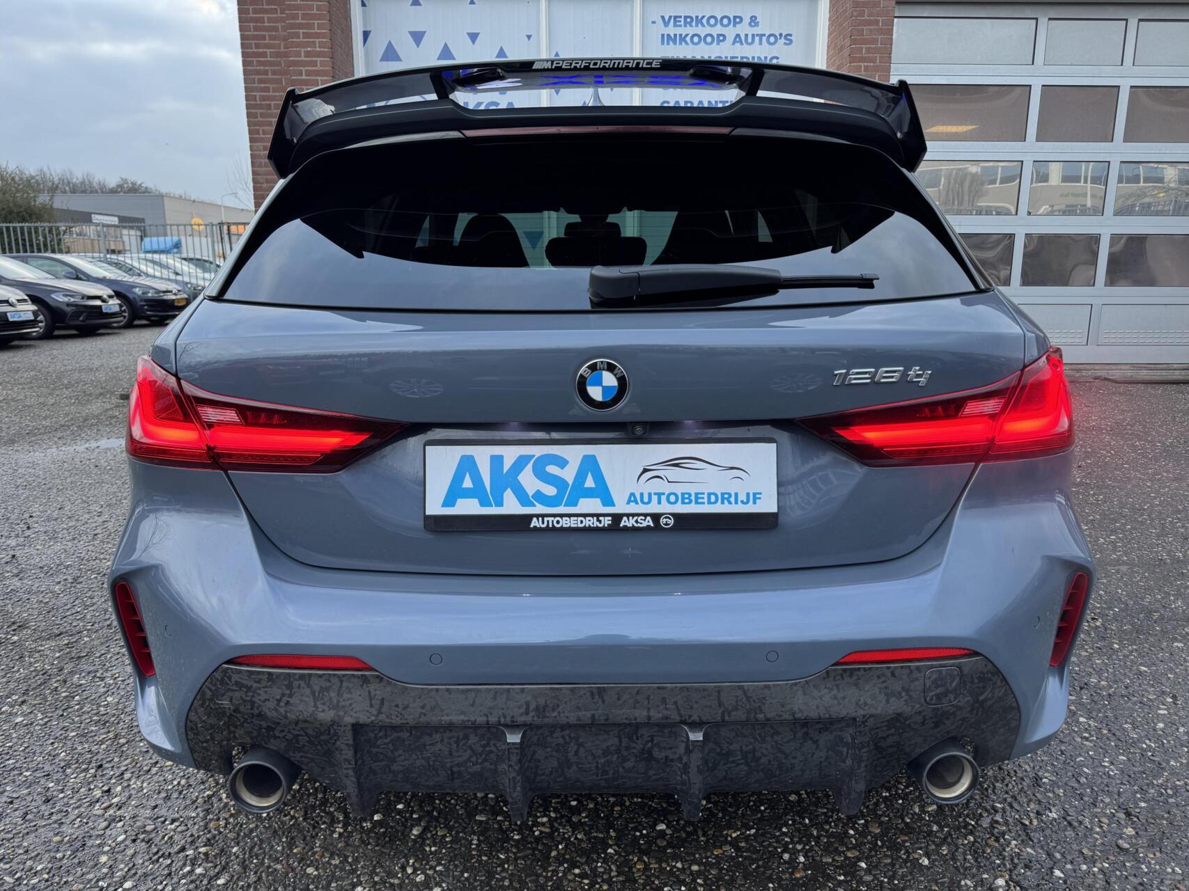 Foto van BMW 128ti