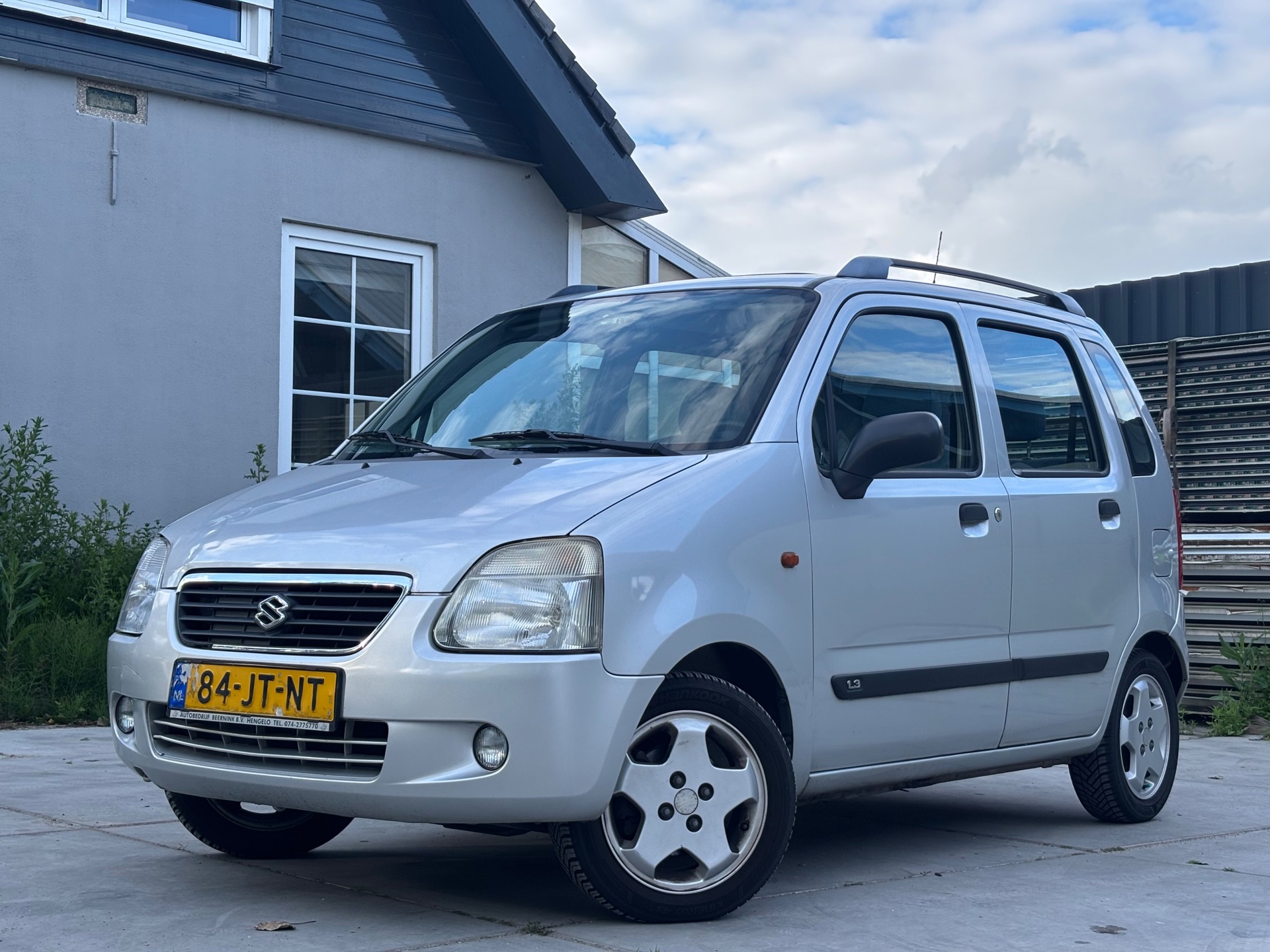 Foto van Suzuki Wagon R