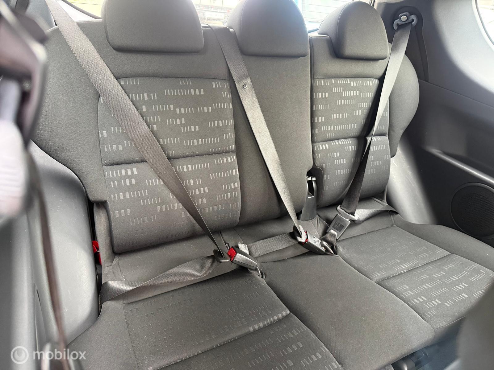 Foto van Mitsubishi Mitsubishi Colt