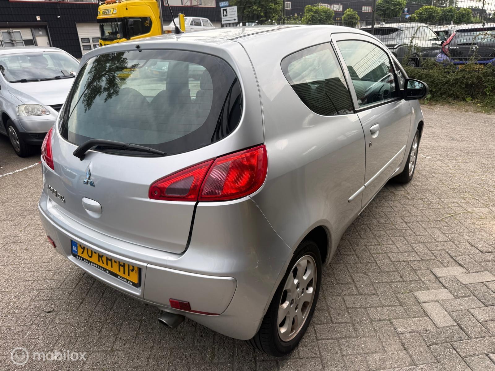 Foto van Mitsubishi Mitsubishi Colt