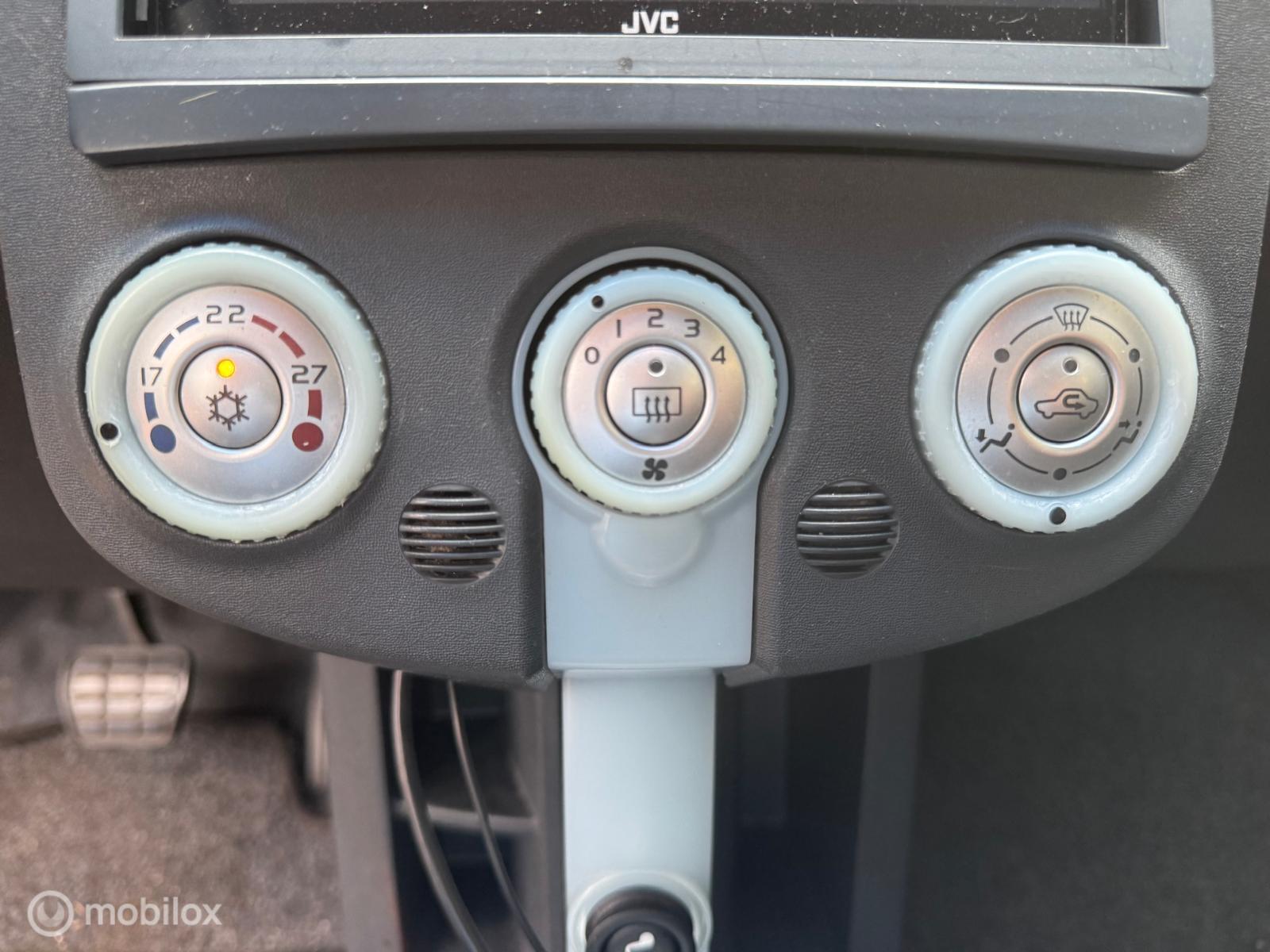 Foto van Mitsubishi Mitsubishi Colt