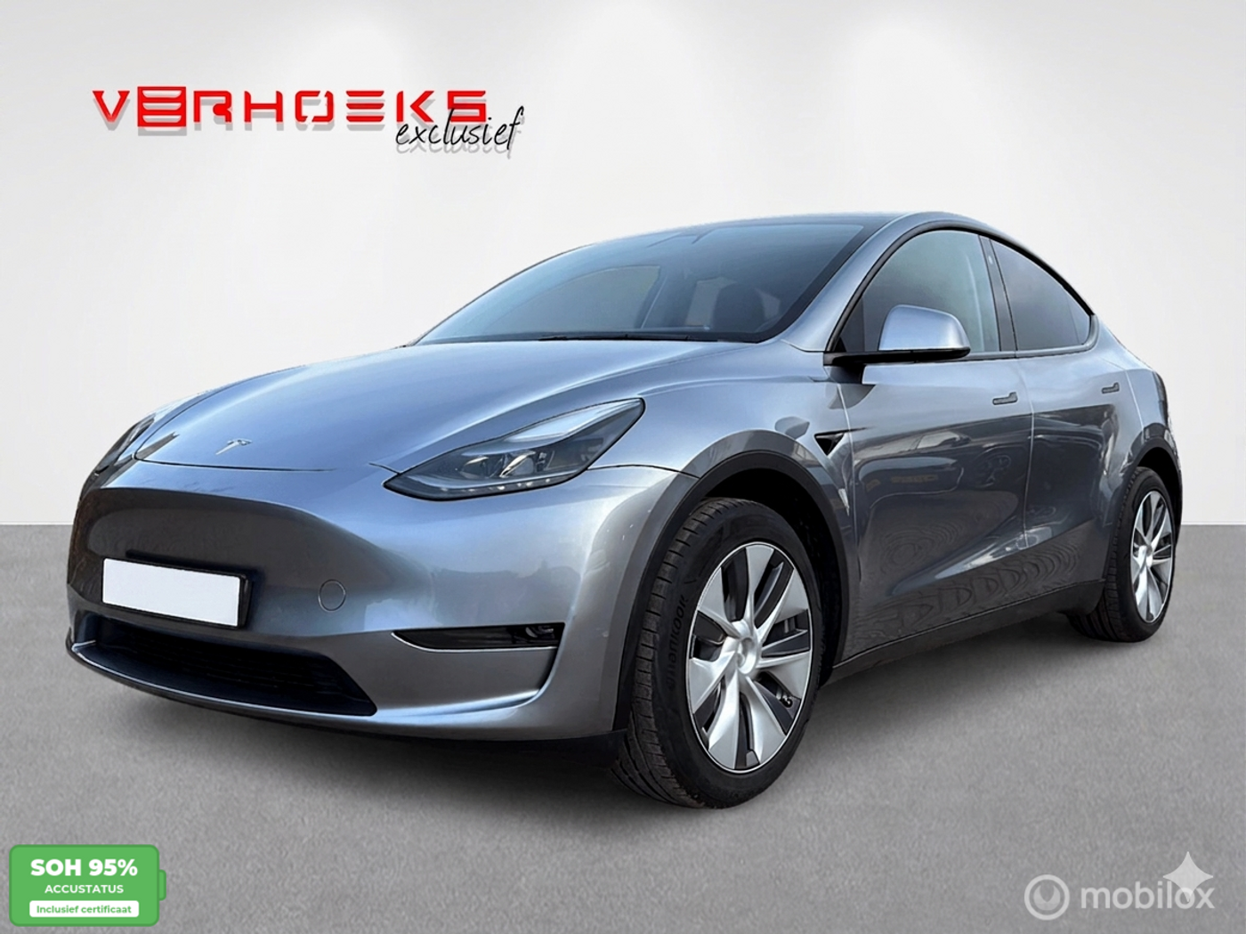Tesla Model Y Long Range Dual Motor BTW!! 2023 - voorkant