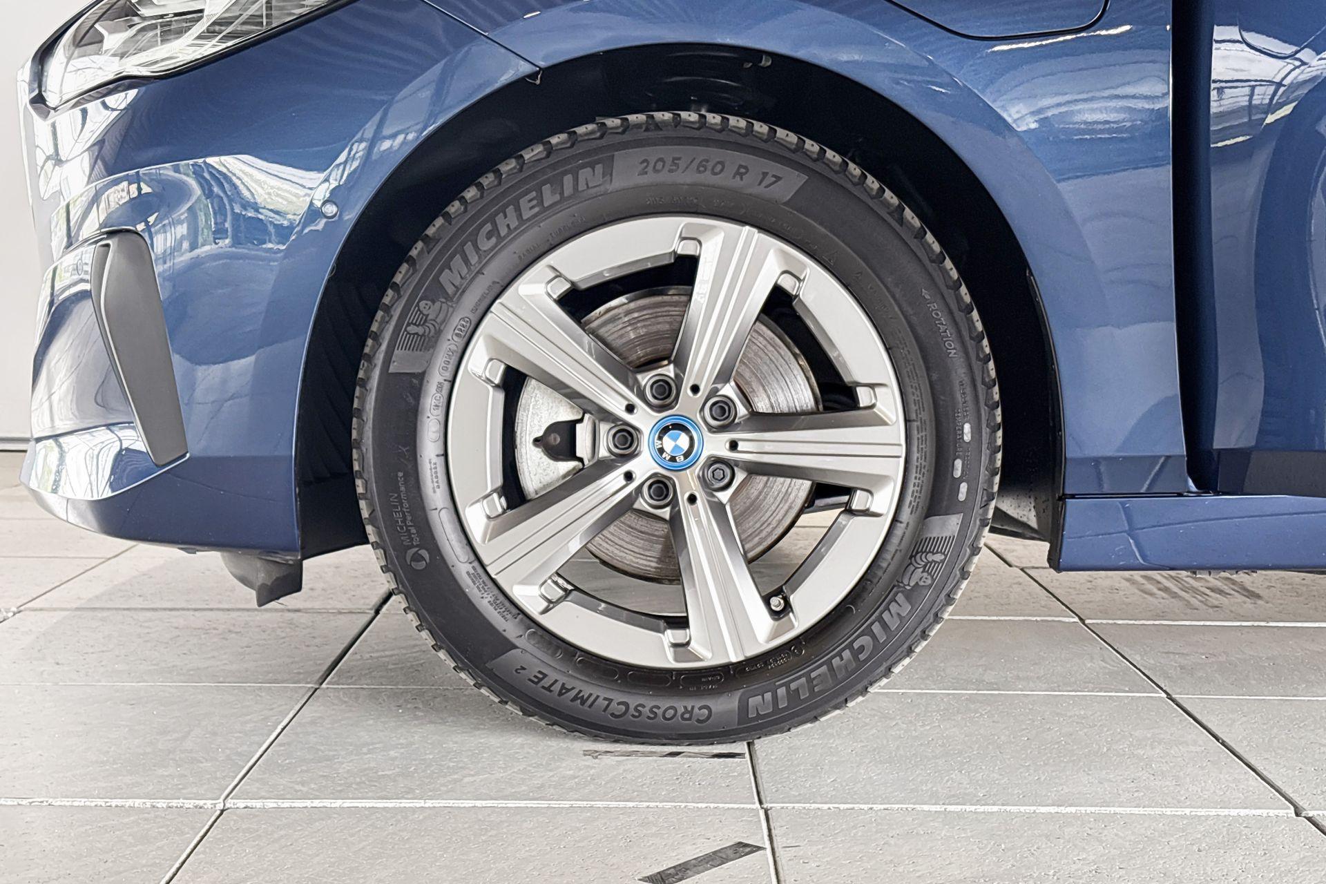 Foto van BMW 225e xDrive Active Tourer