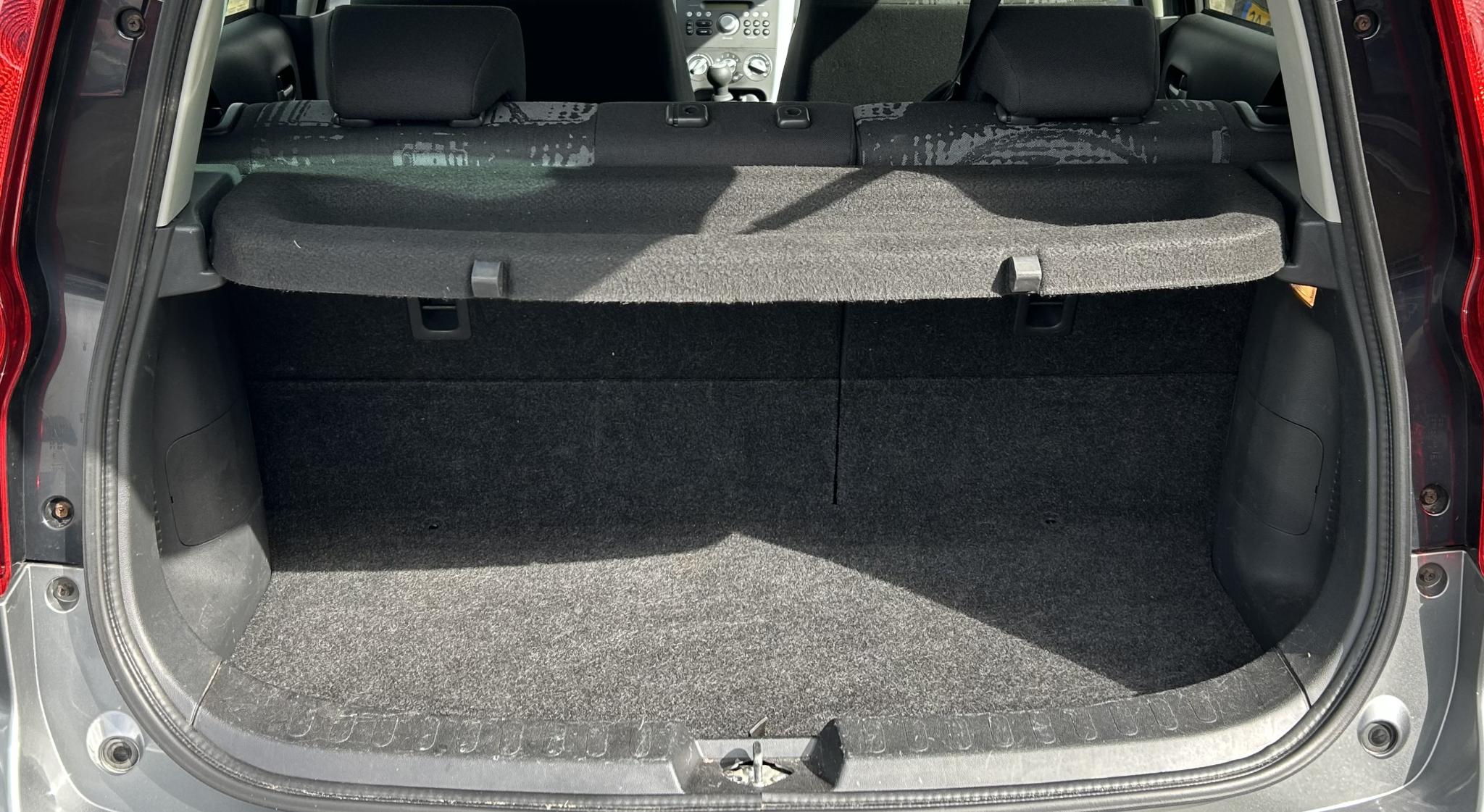Foto van Opel Agila