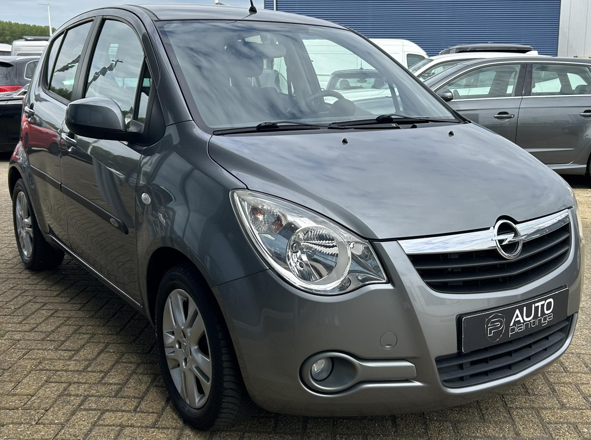 Foto van Opel Agila