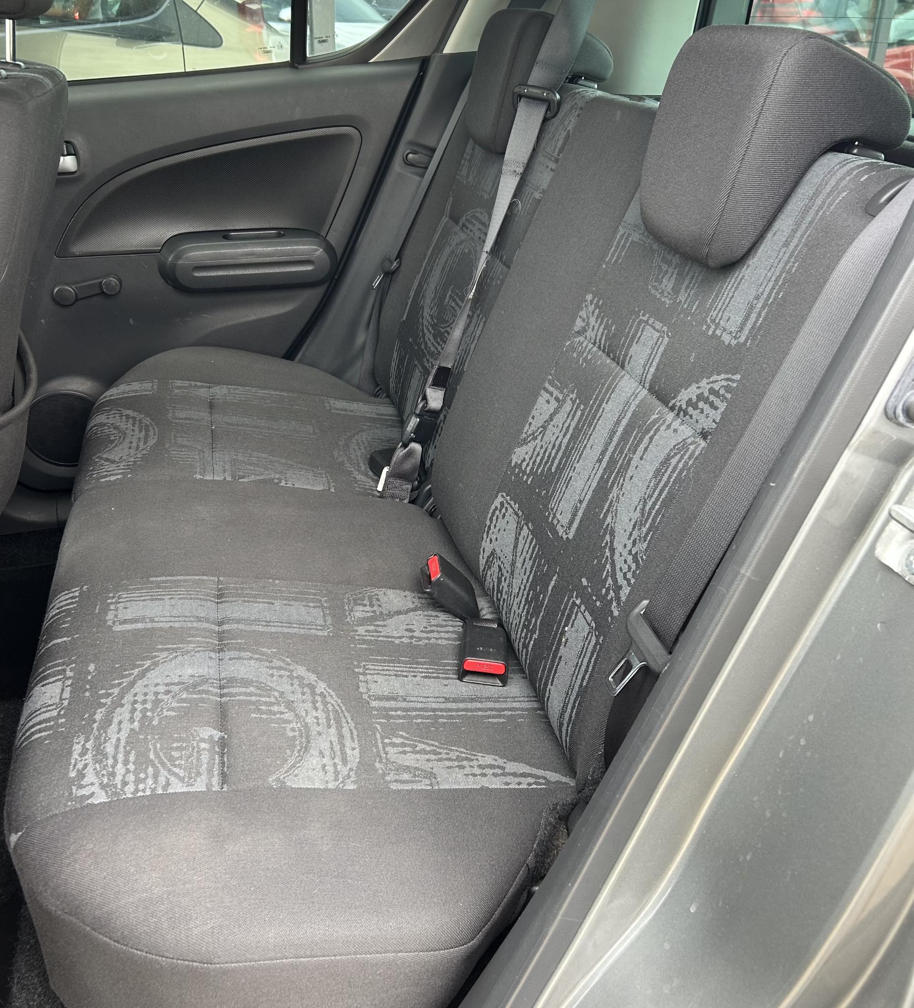 Foto van Opel Agila
