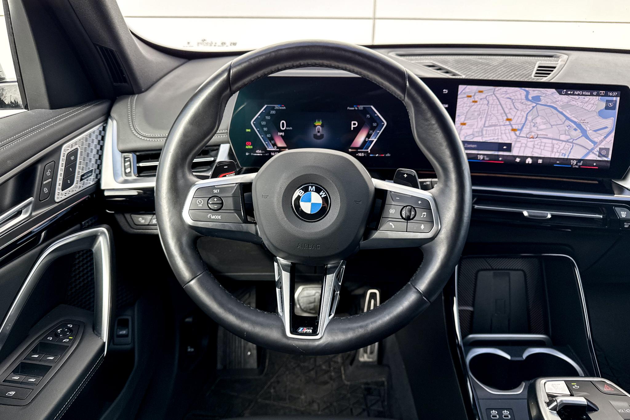 Foto van BMW X1 Xdrive23i