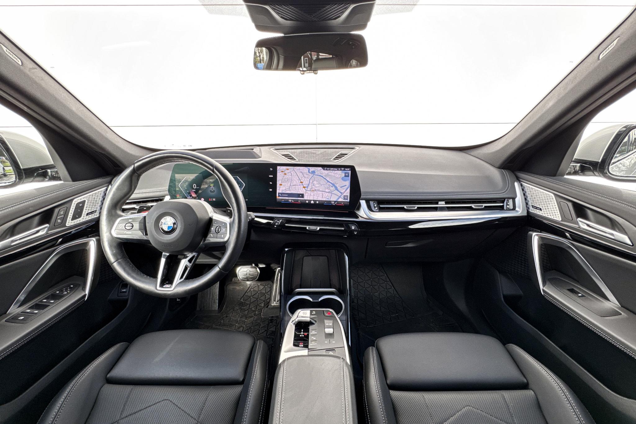 Foto van BMW X1 Xdrive23i