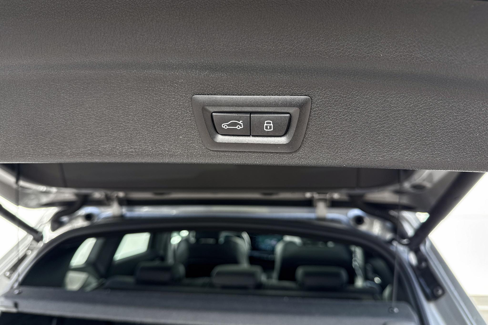 Foto van BMW X1 Xdrive23i