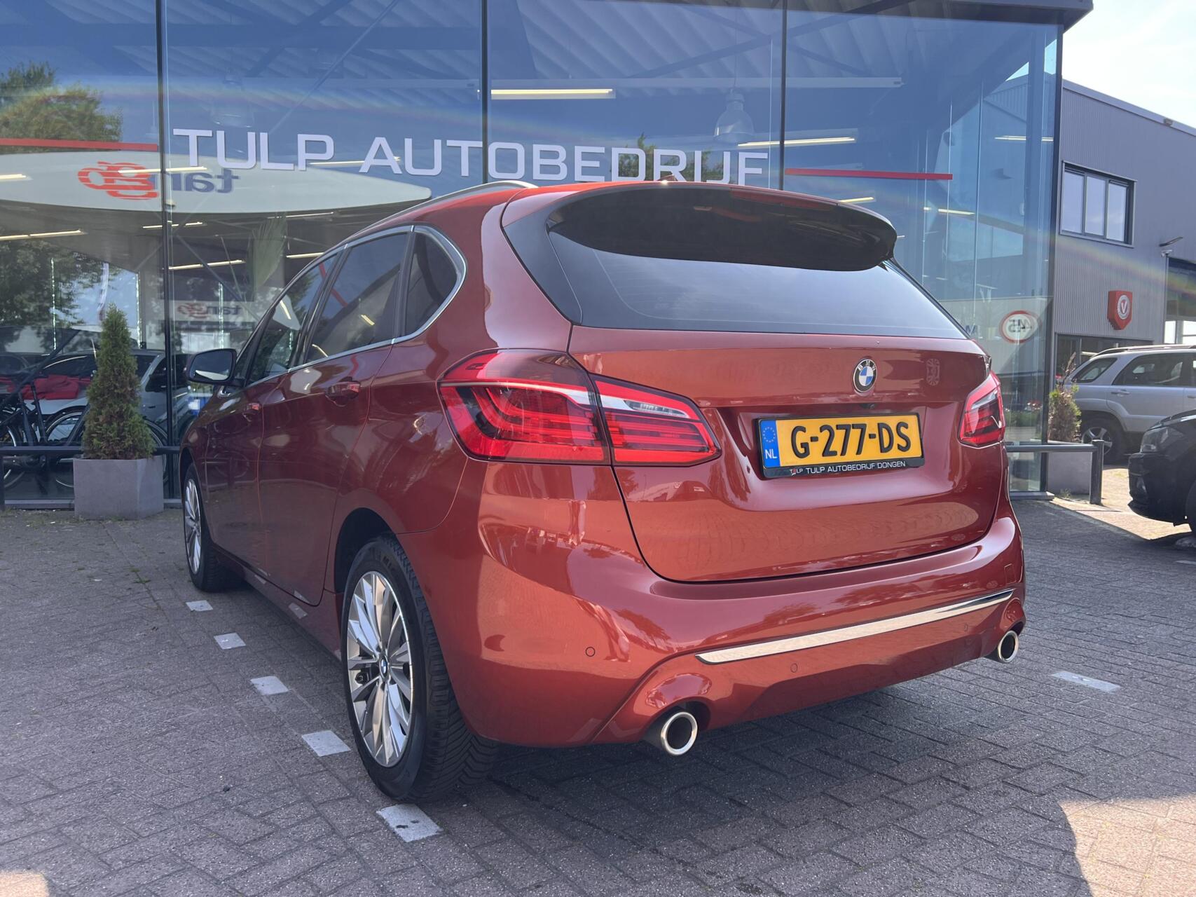 Foto van BMW 220i Active Tourer
