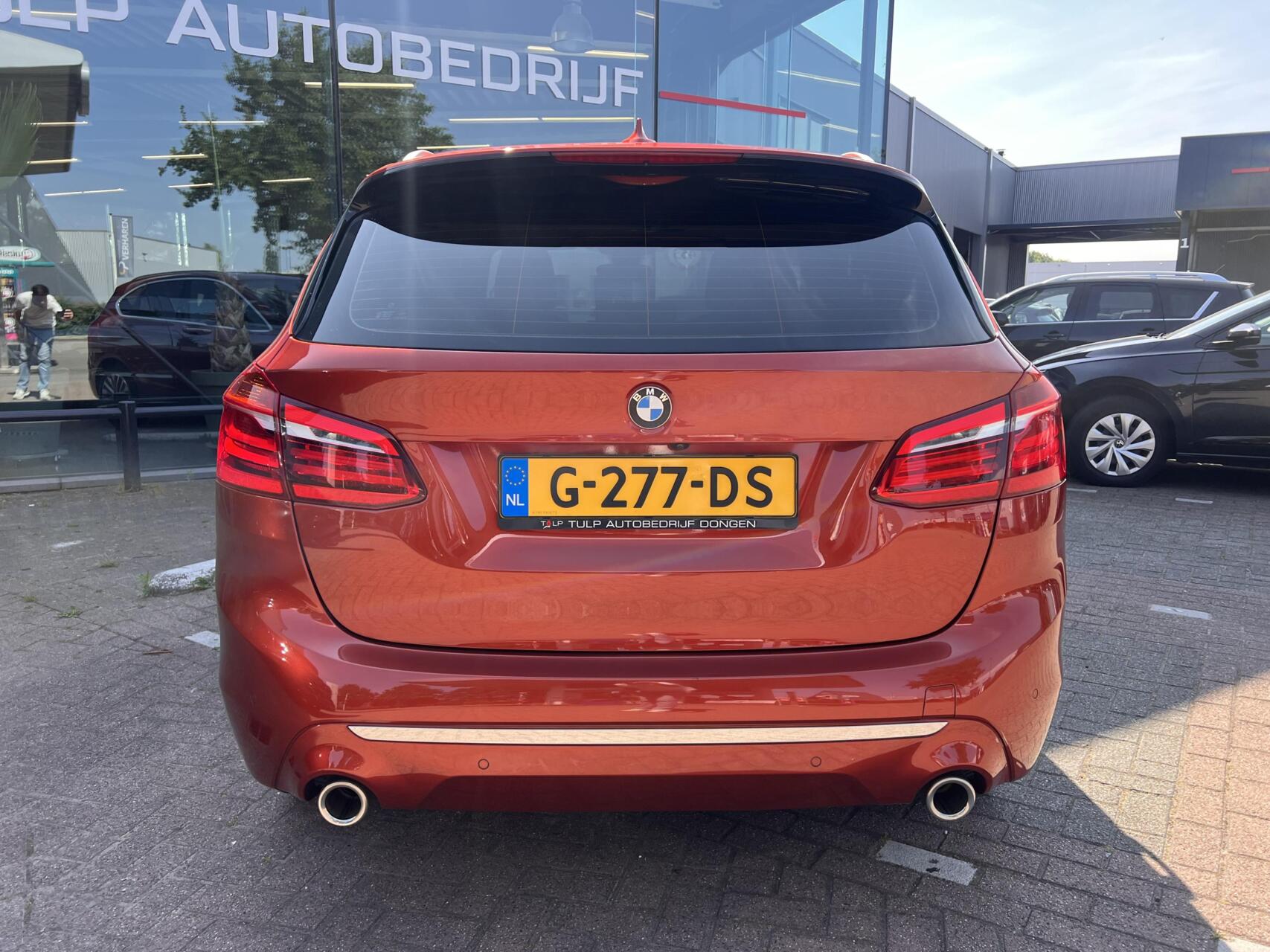 Foto van BMW 220i Active Tourer
