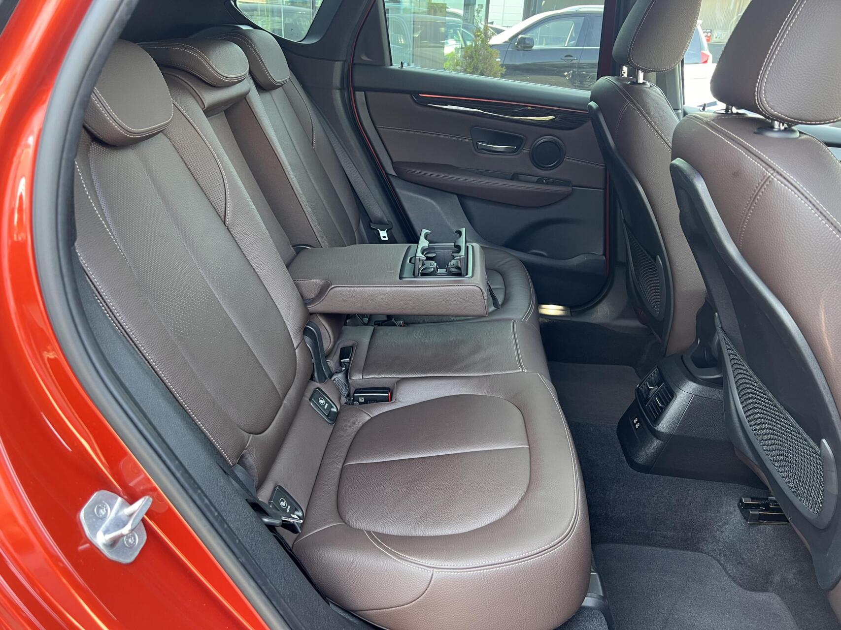 Foto van BMW 220i Active Tourer