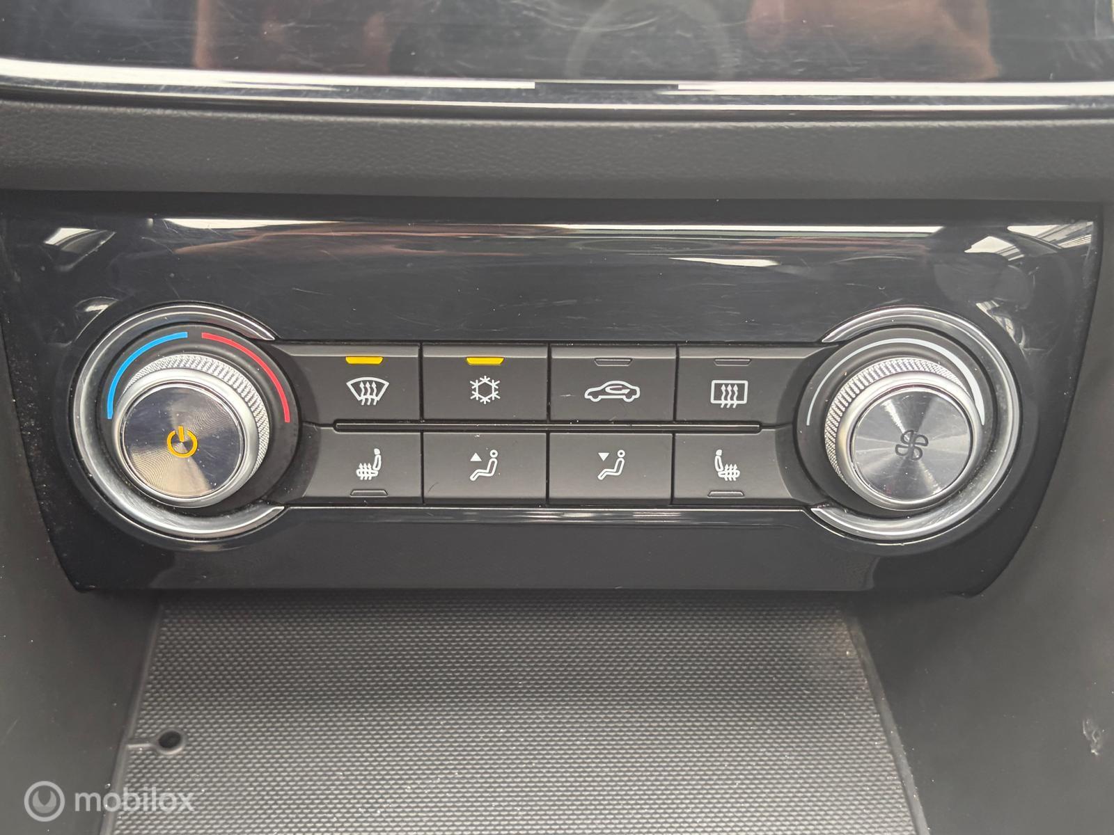 Foto van MG MG ZS Ev