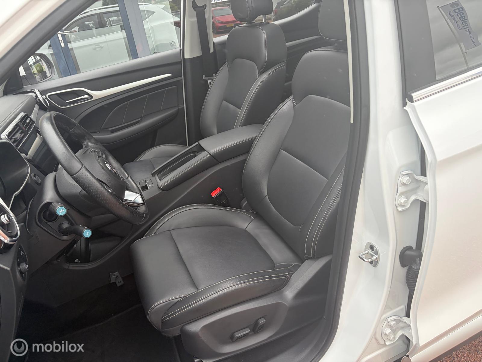 Foto van MG MG ZS Ev