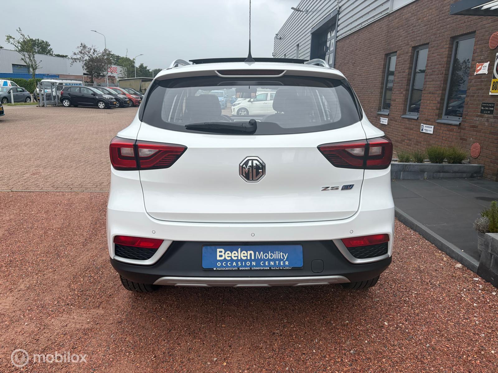 Foto van MG MG ZS Ev