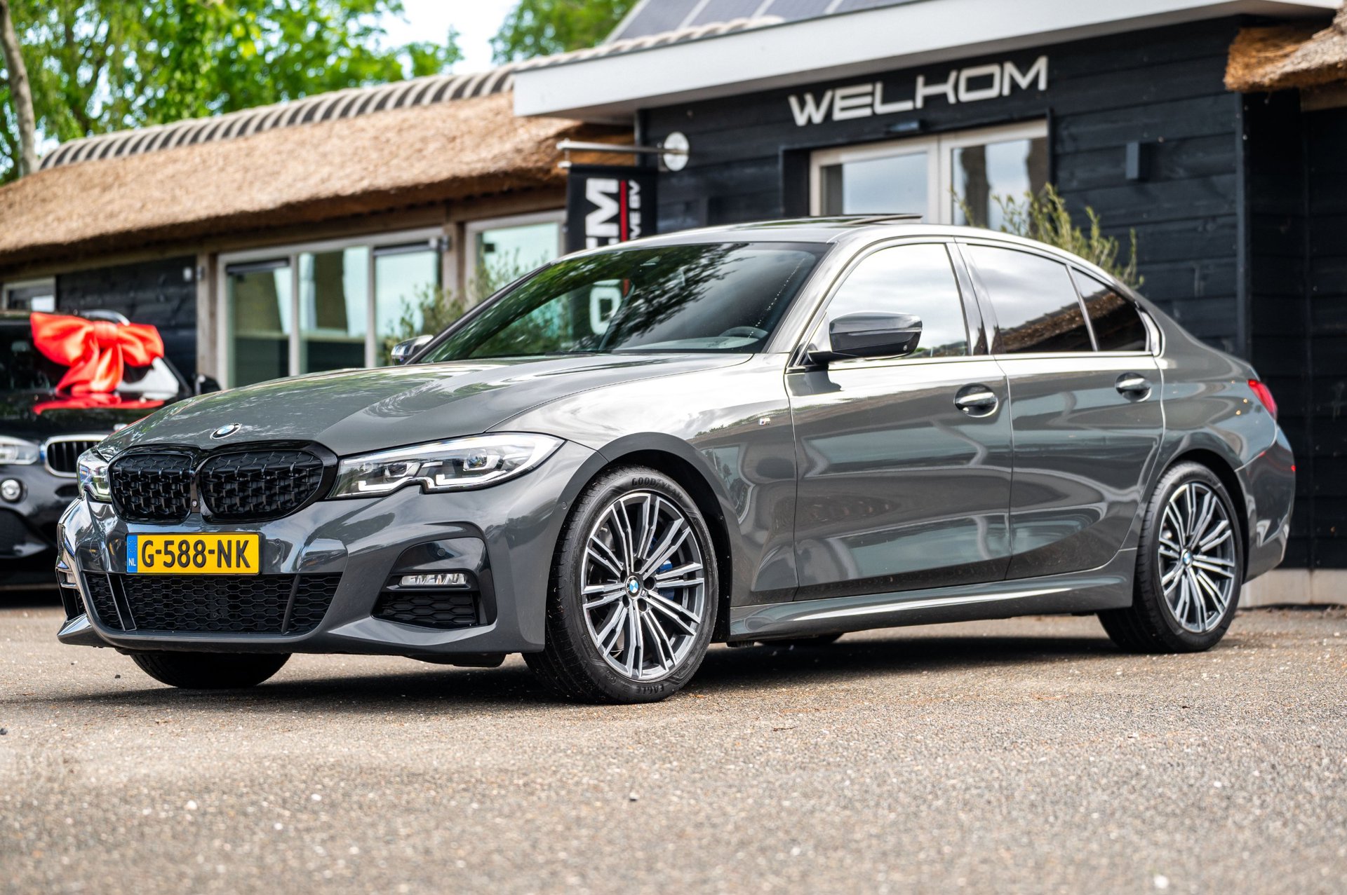 Foto van BMW 330i