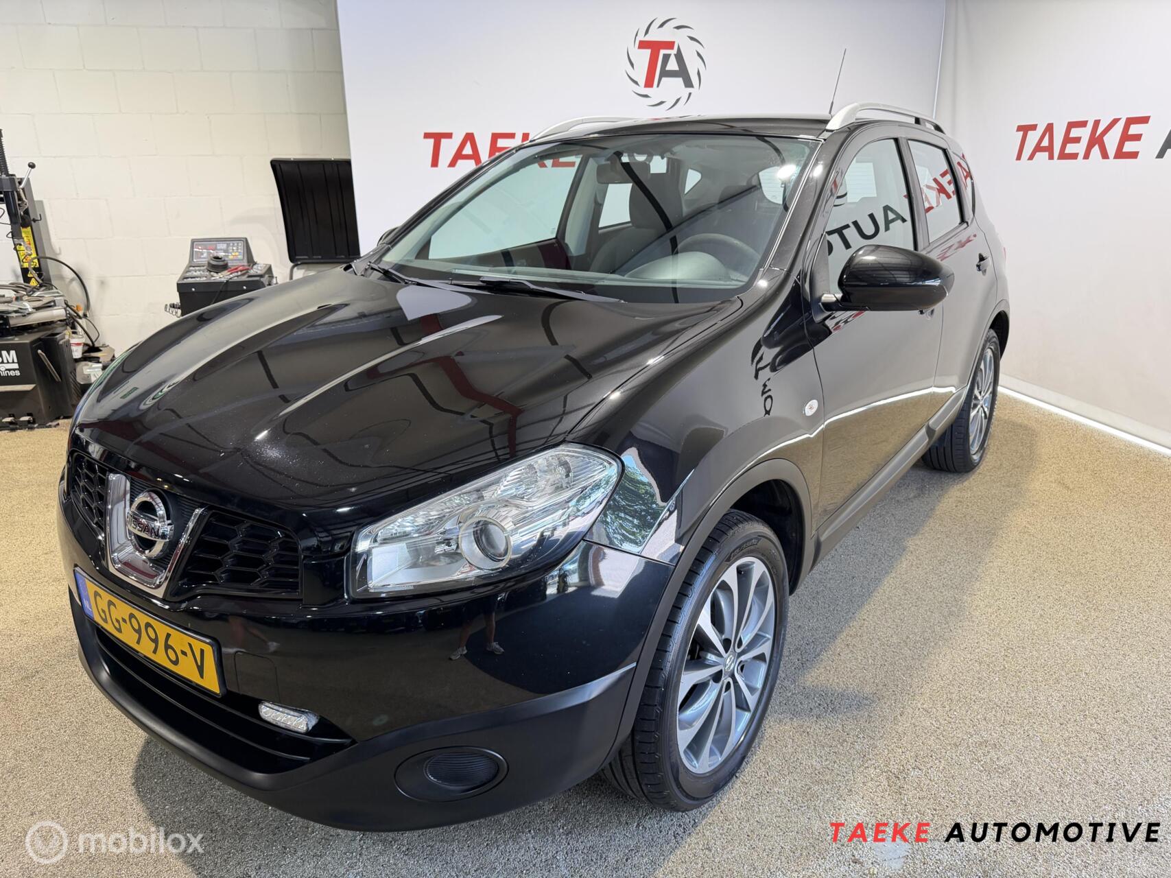 Nissan Nissan Qashqai 1.6 Acenta Airco/Cruise/Apk 2011 - voorkant